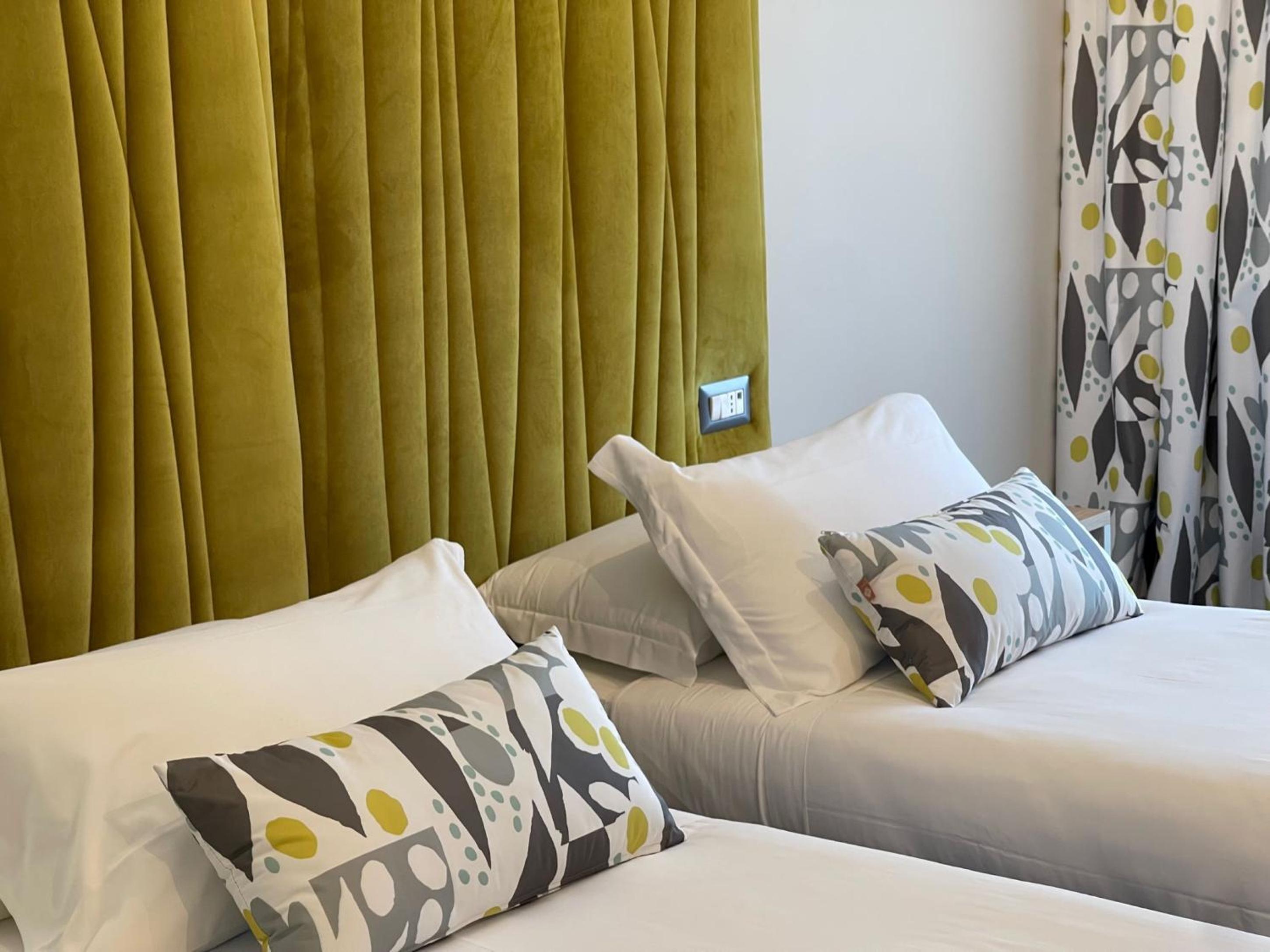 Comfort Twin Room - Photo 11