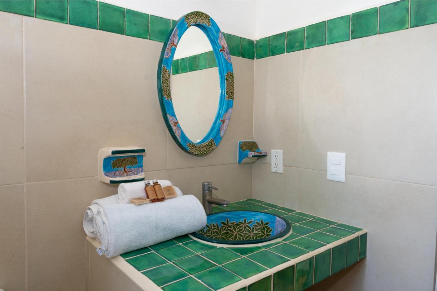 Premium Room - Photo 8