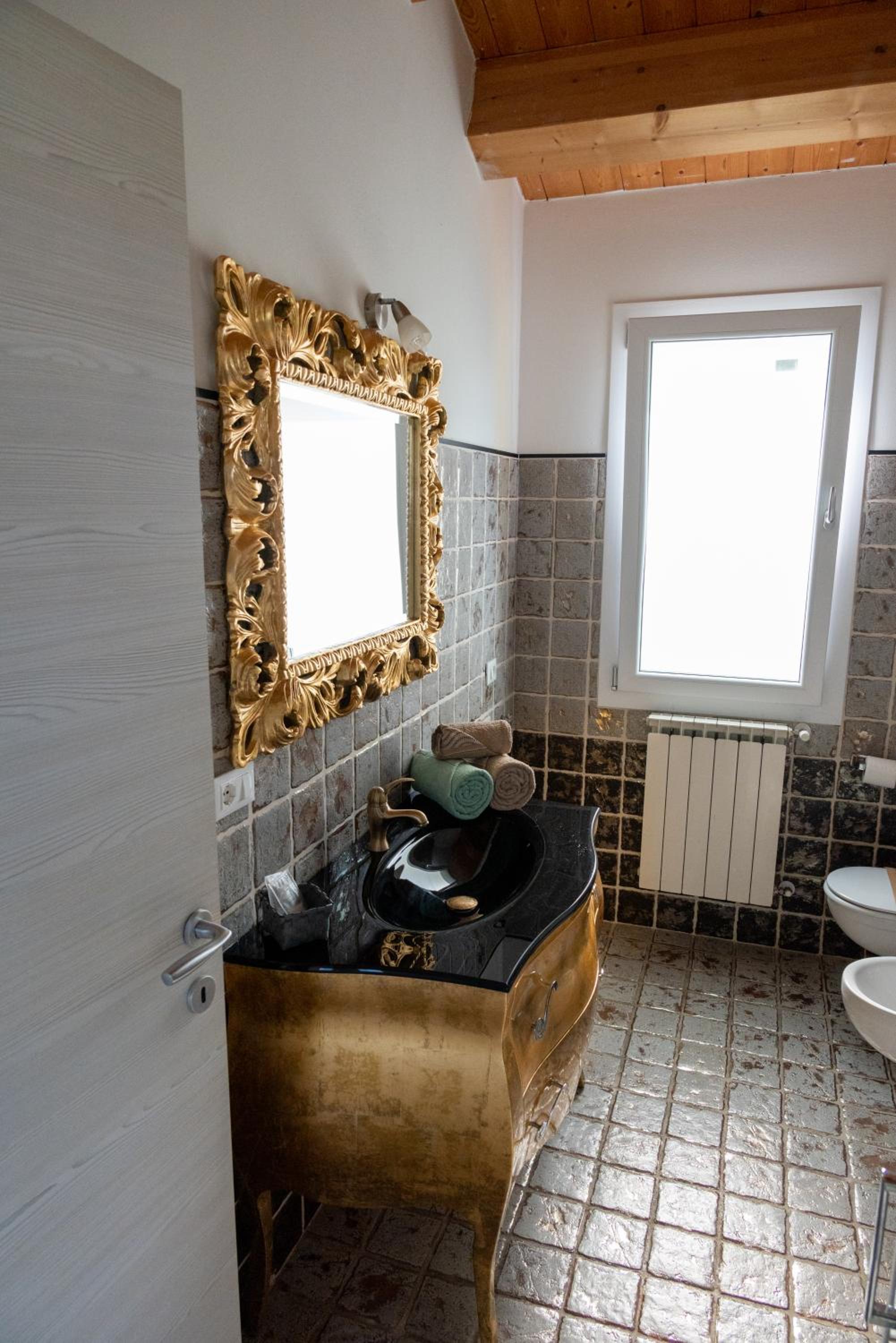 Standard Apartment - Photo 8