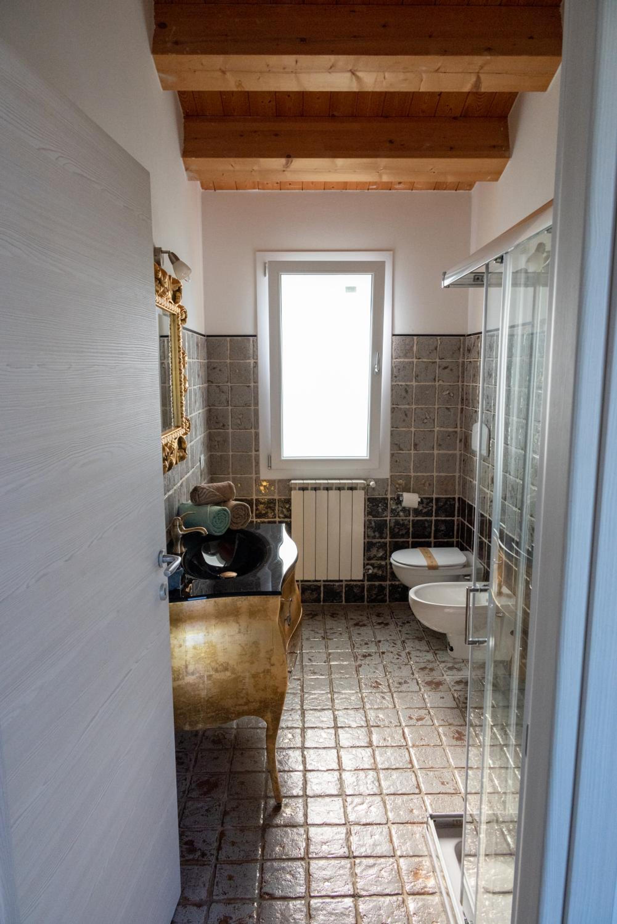 Standard Apartment - Photo 9