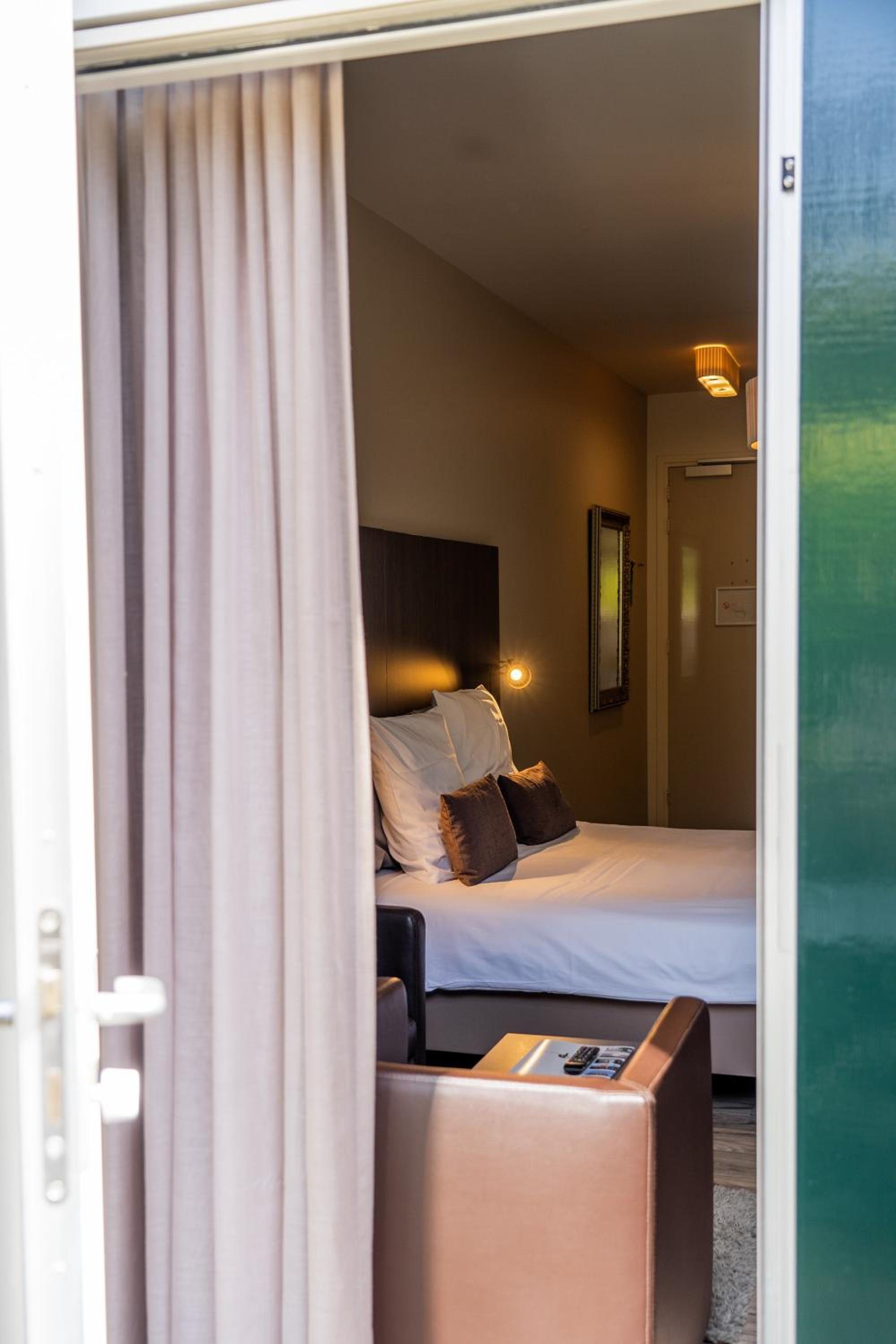 Deluxe Double Room with Terrace - Photo 3