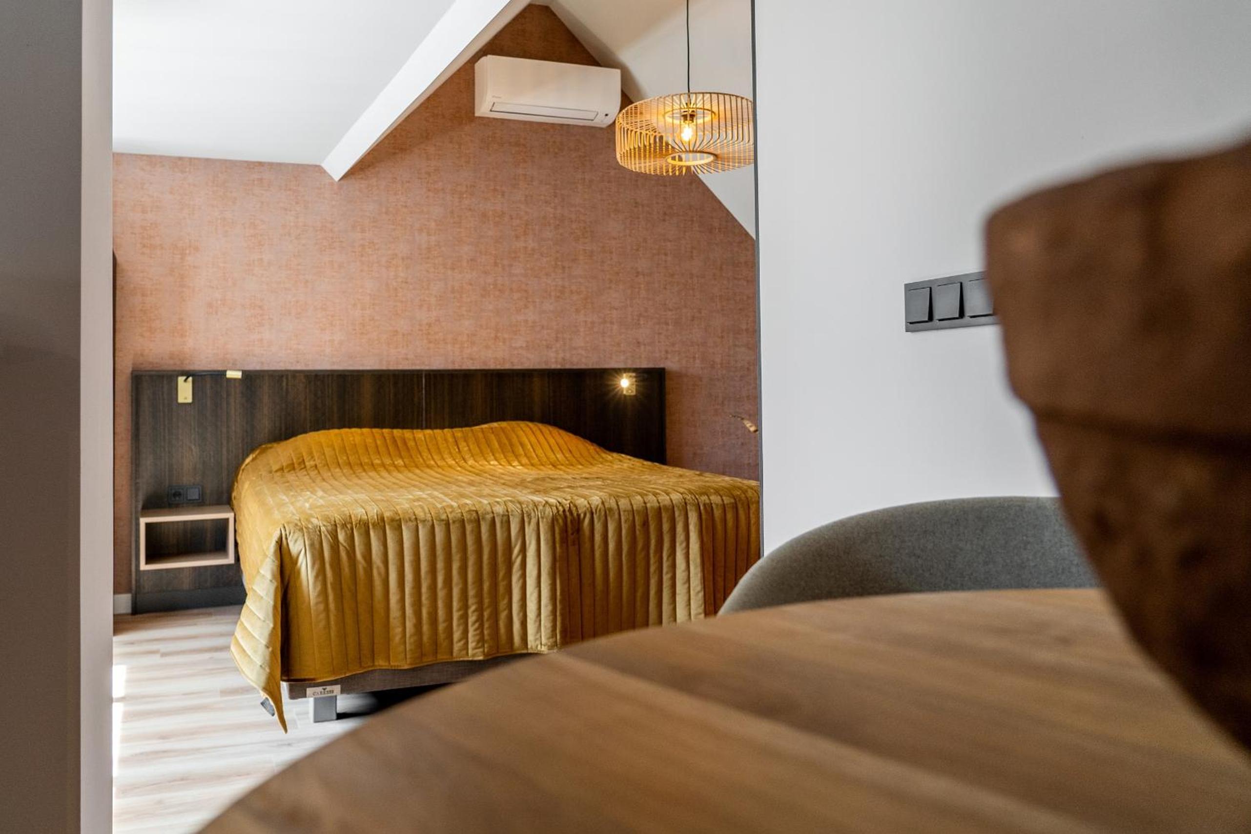 Deluxe Junior Suite - Photo 1