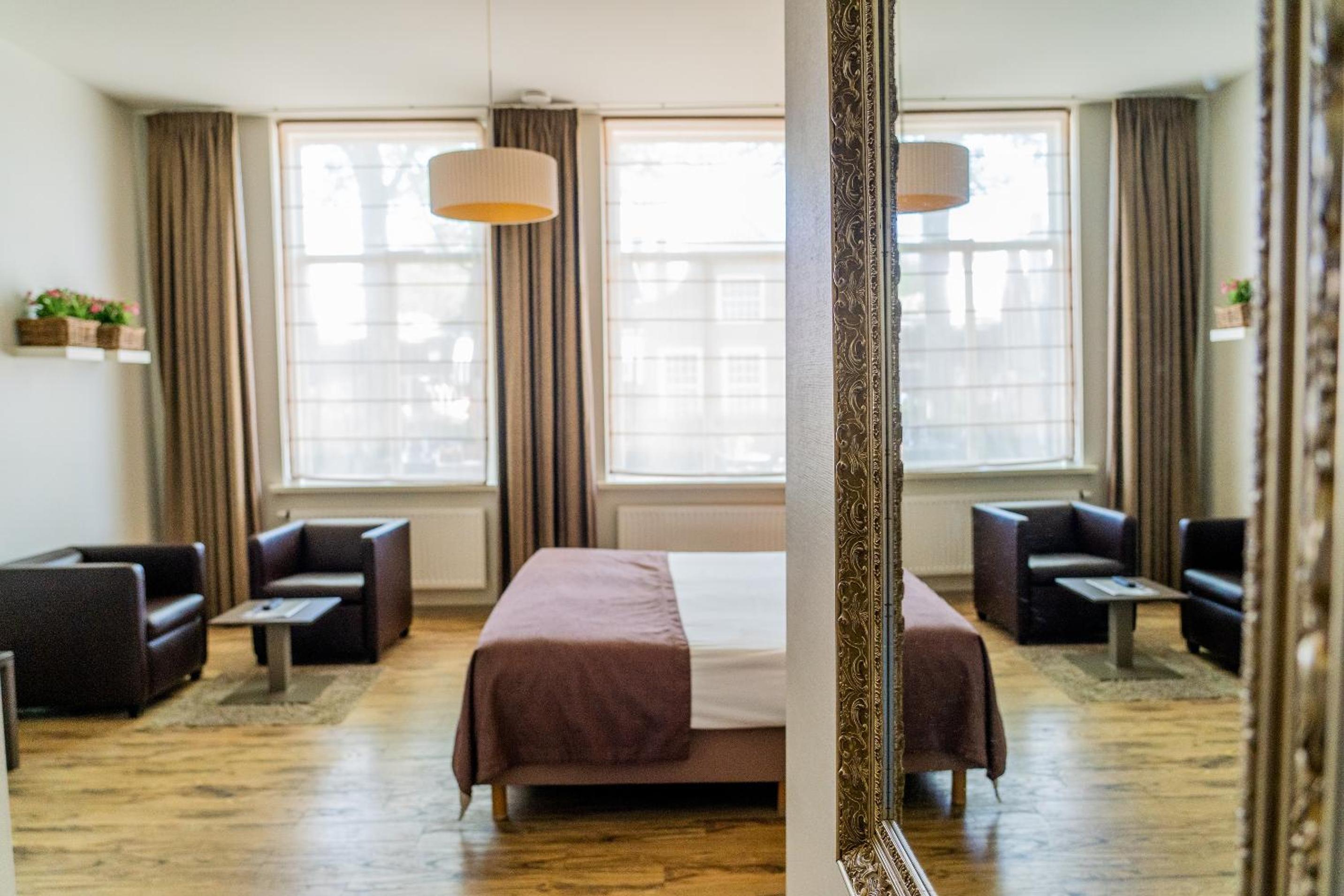 Deluxe Double Room with Shower