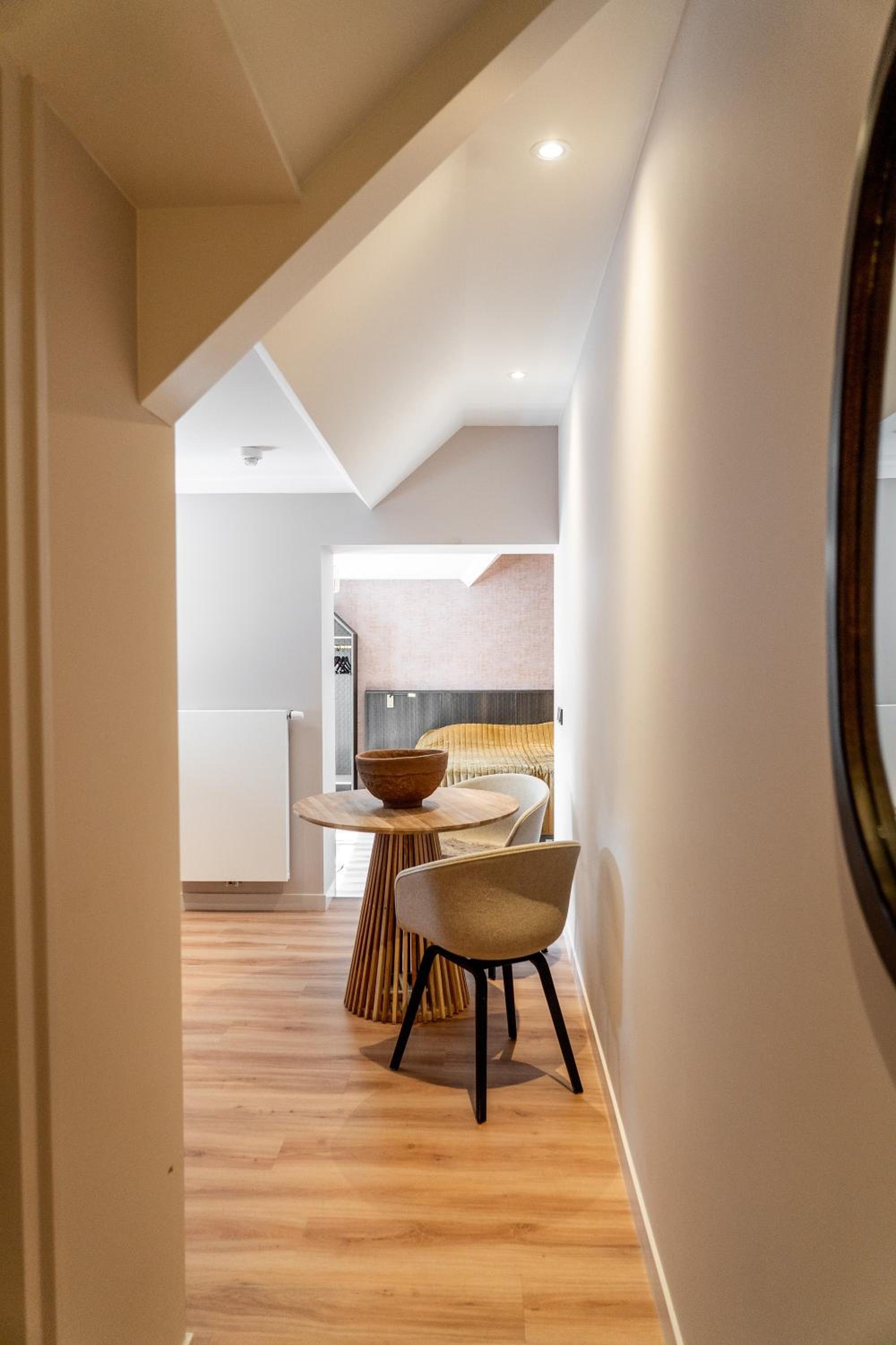 Deluxe Junior Suite - Photo 6