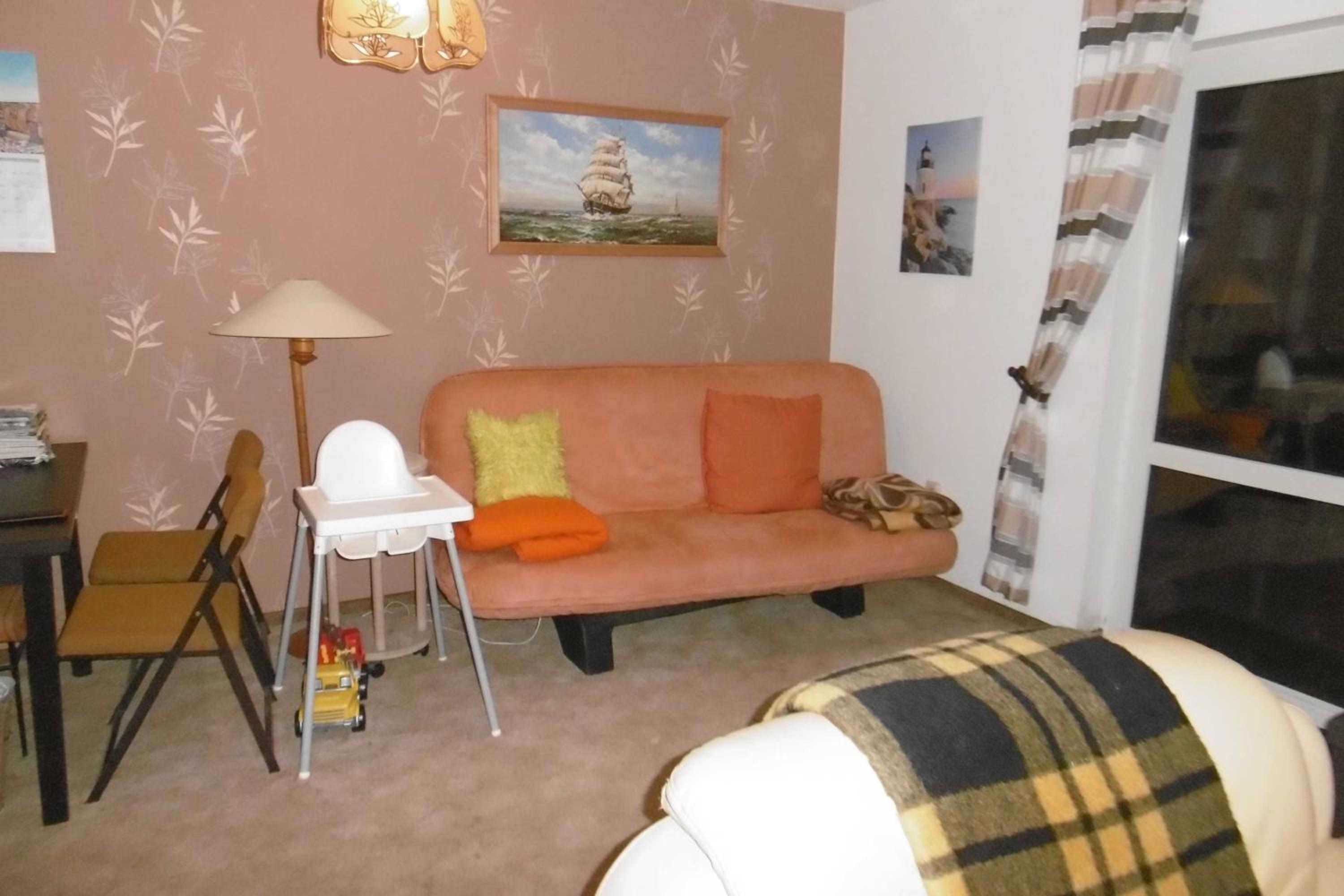 Three-Bedroom House photo 3