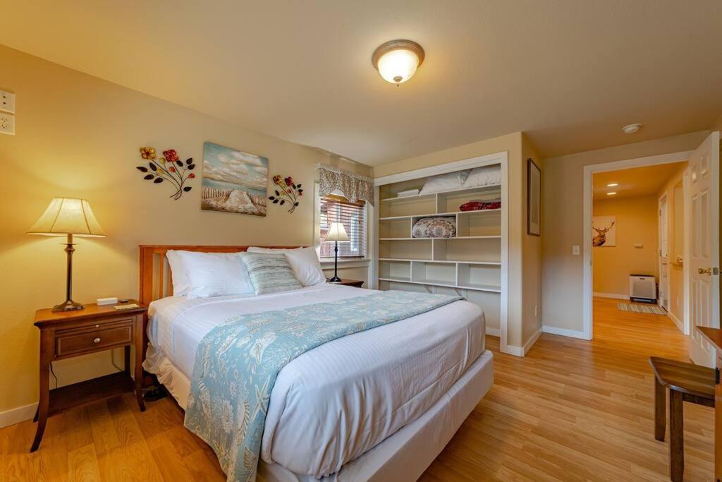 One-Bedroom House photo 1