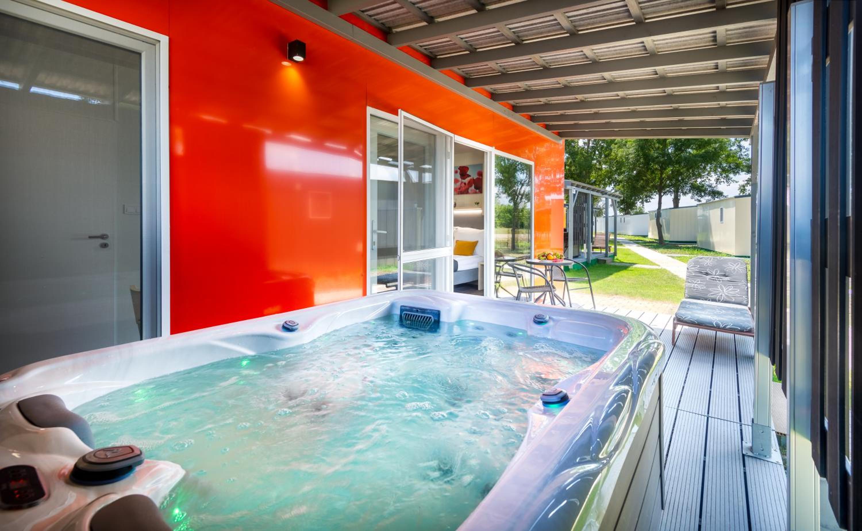 Suite with Spa Bath photo 3