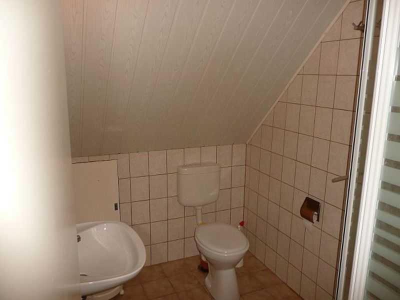 One-Bedroom Apartment with Shower photo 2