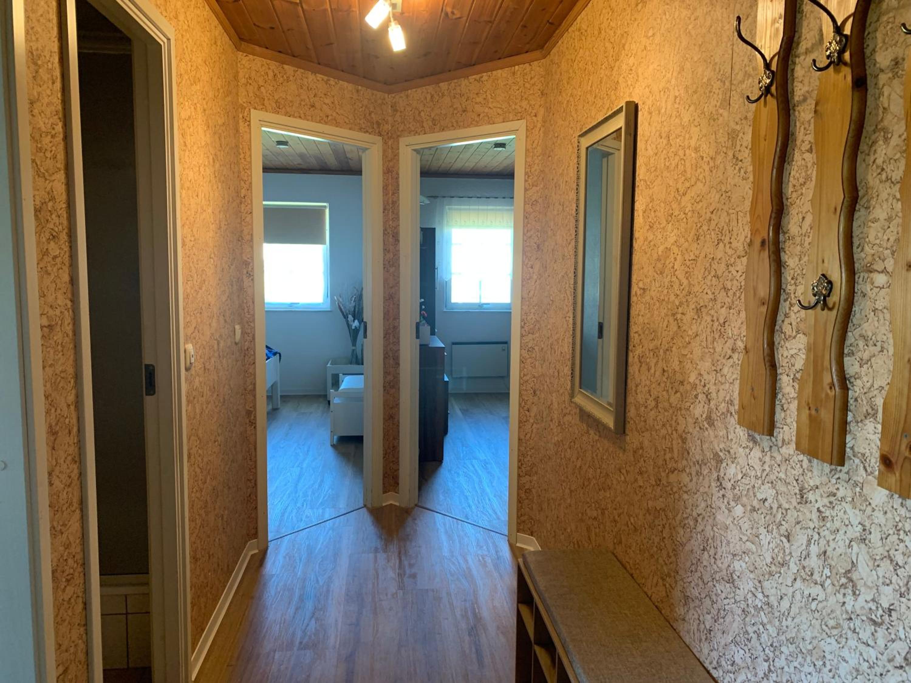 One-Bedroom Apartment with Shower photo 2