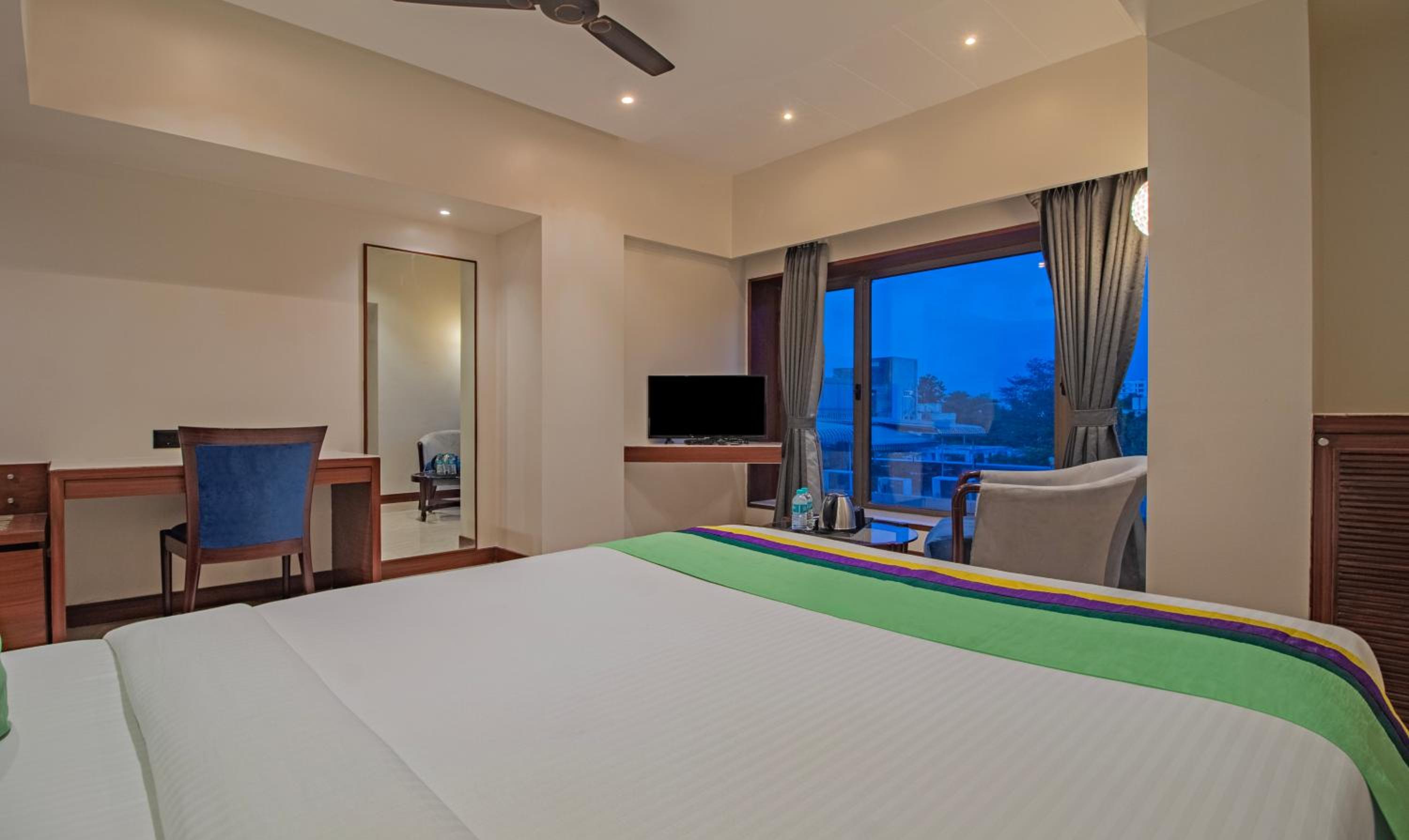 Deluxe Double Room - Photo 4