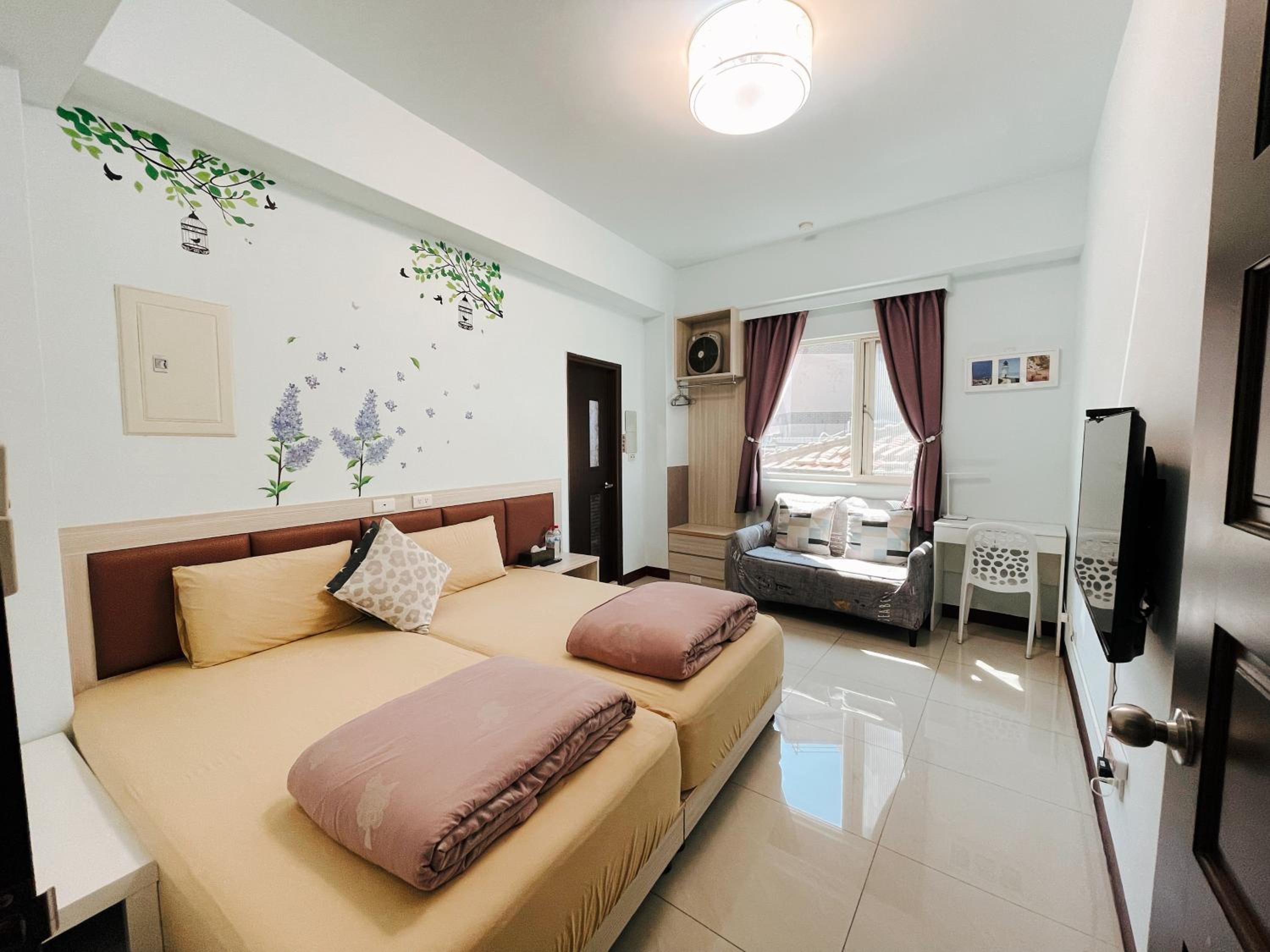 Double Room with Private Bathroom photo 1