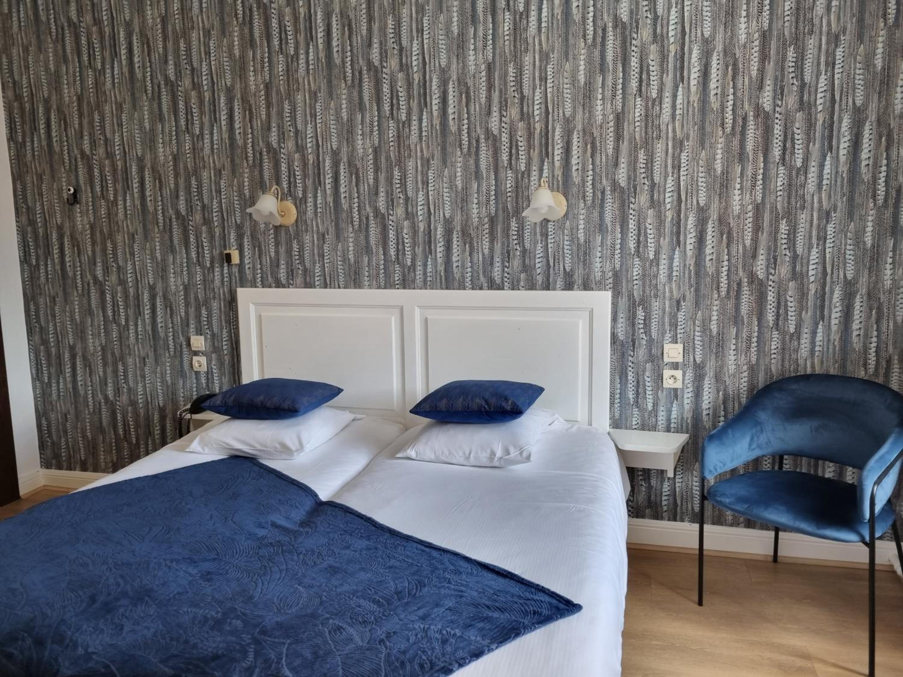 Standard Triple Room - Photo 2