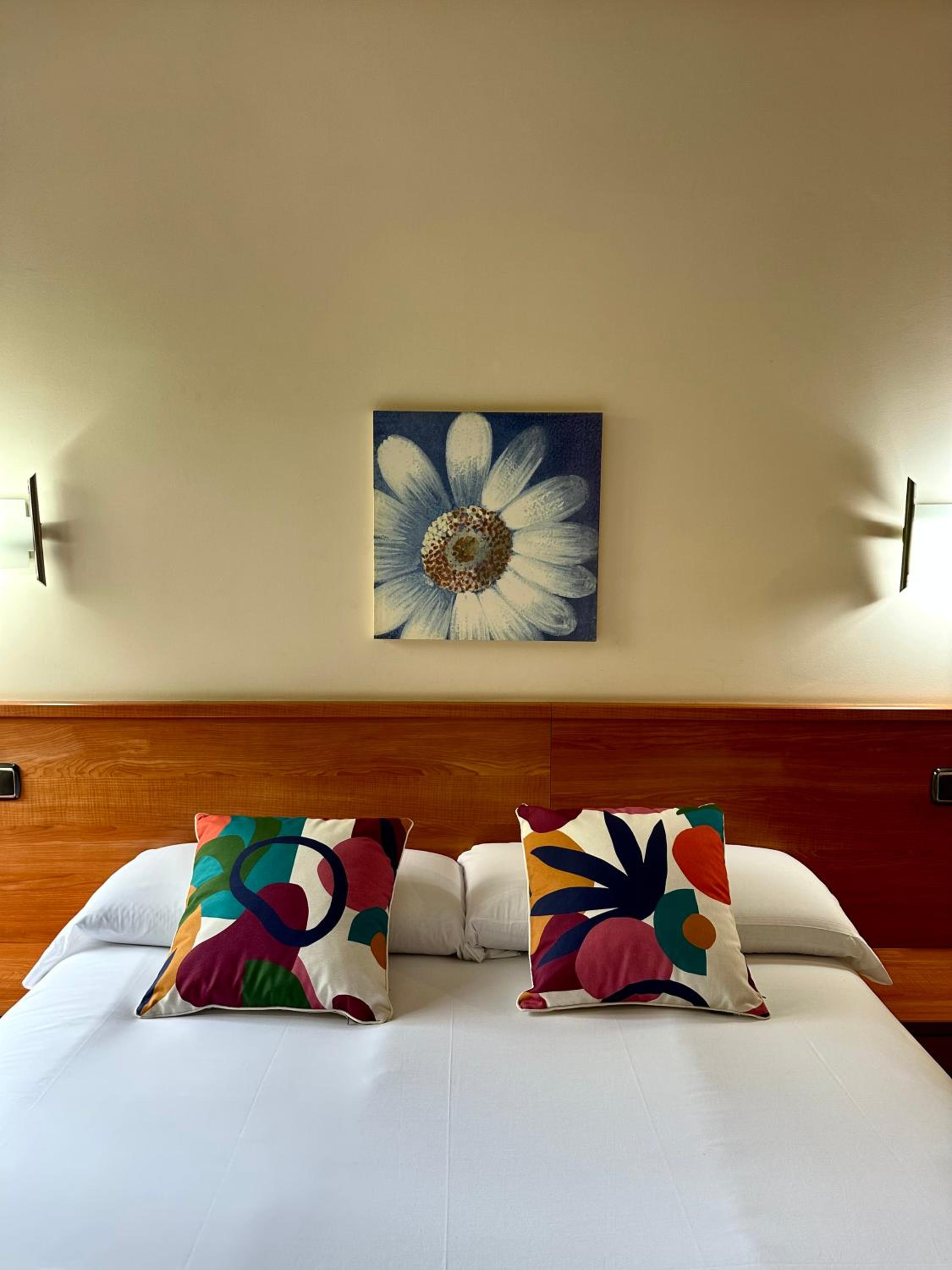 Standard Double Room - Photo 4