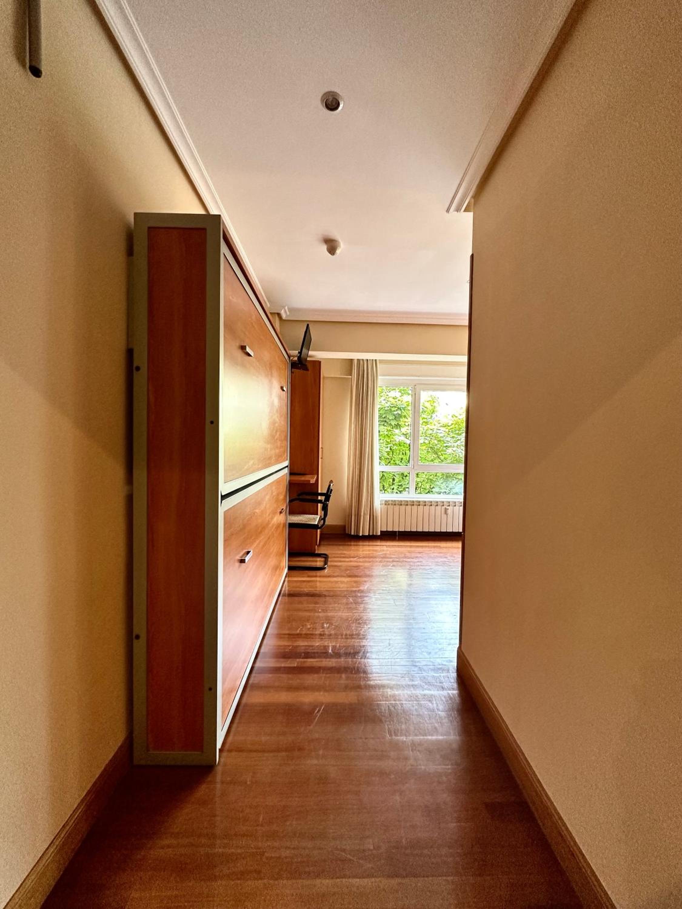Quadruple Room with Private Bathroom - Photo 5