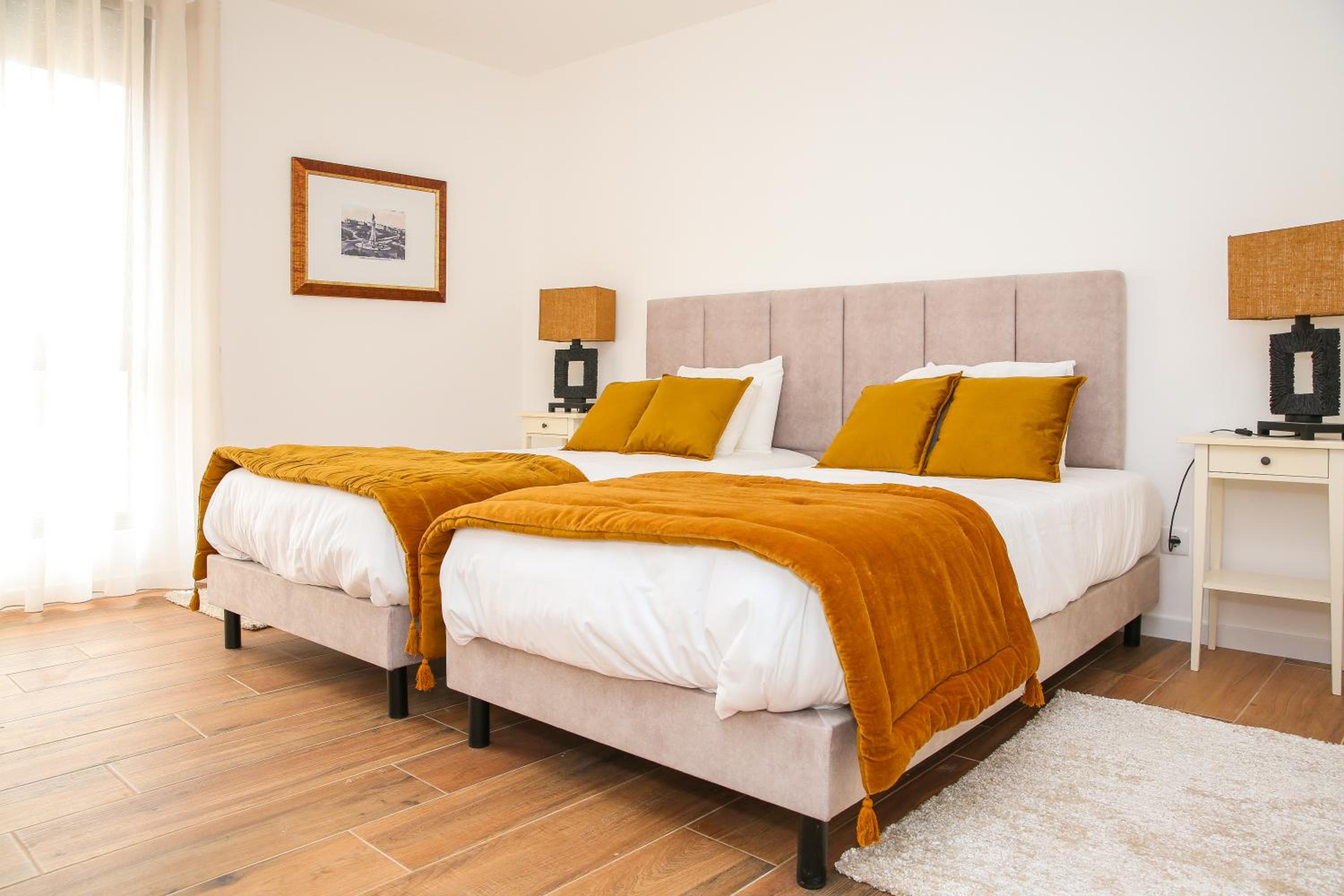 Suite with City View - Photo 35