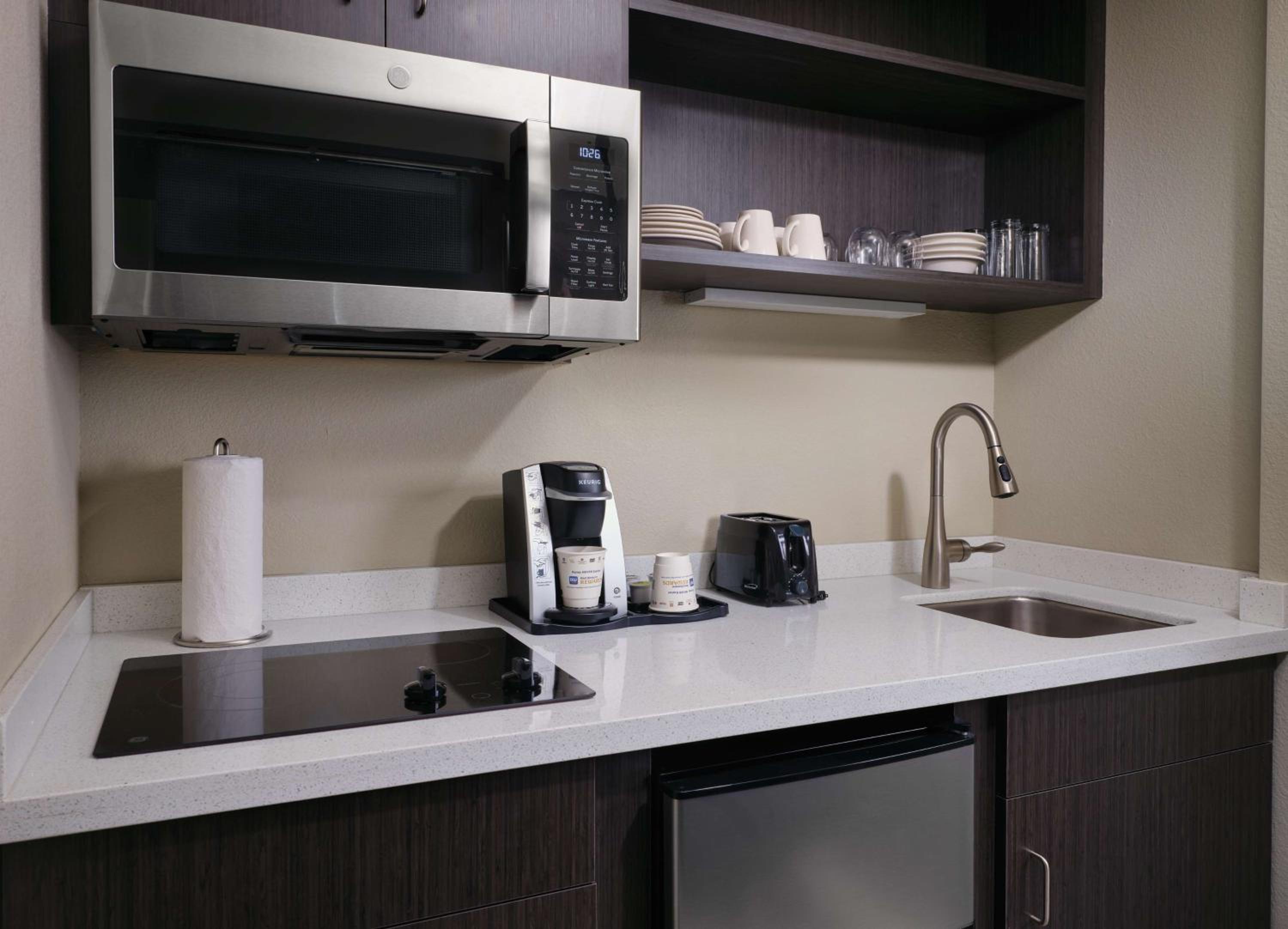 Queen Room with Two Queen Beds and Kitchen - Photo 3