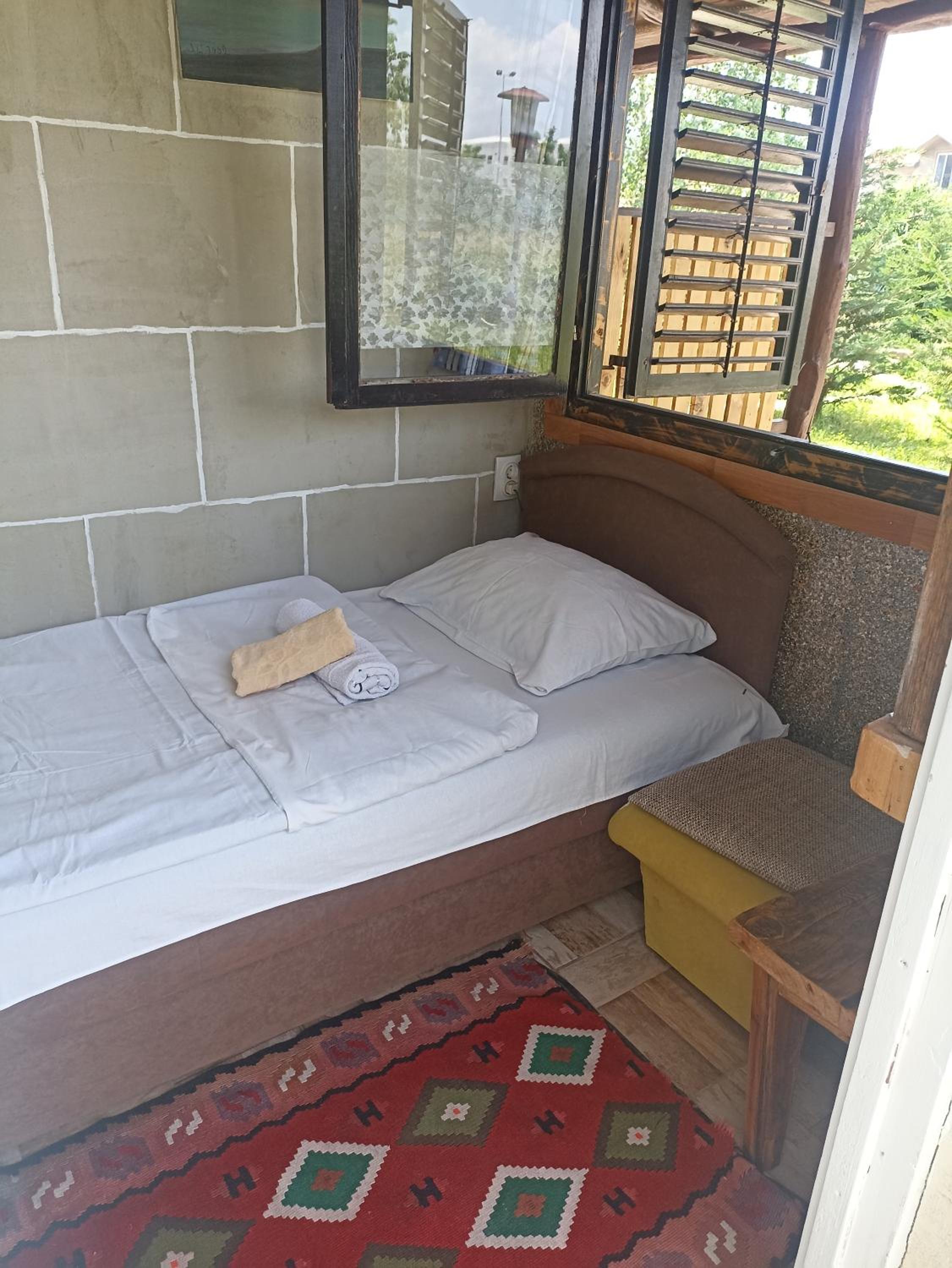 Budget Single Room photo 3