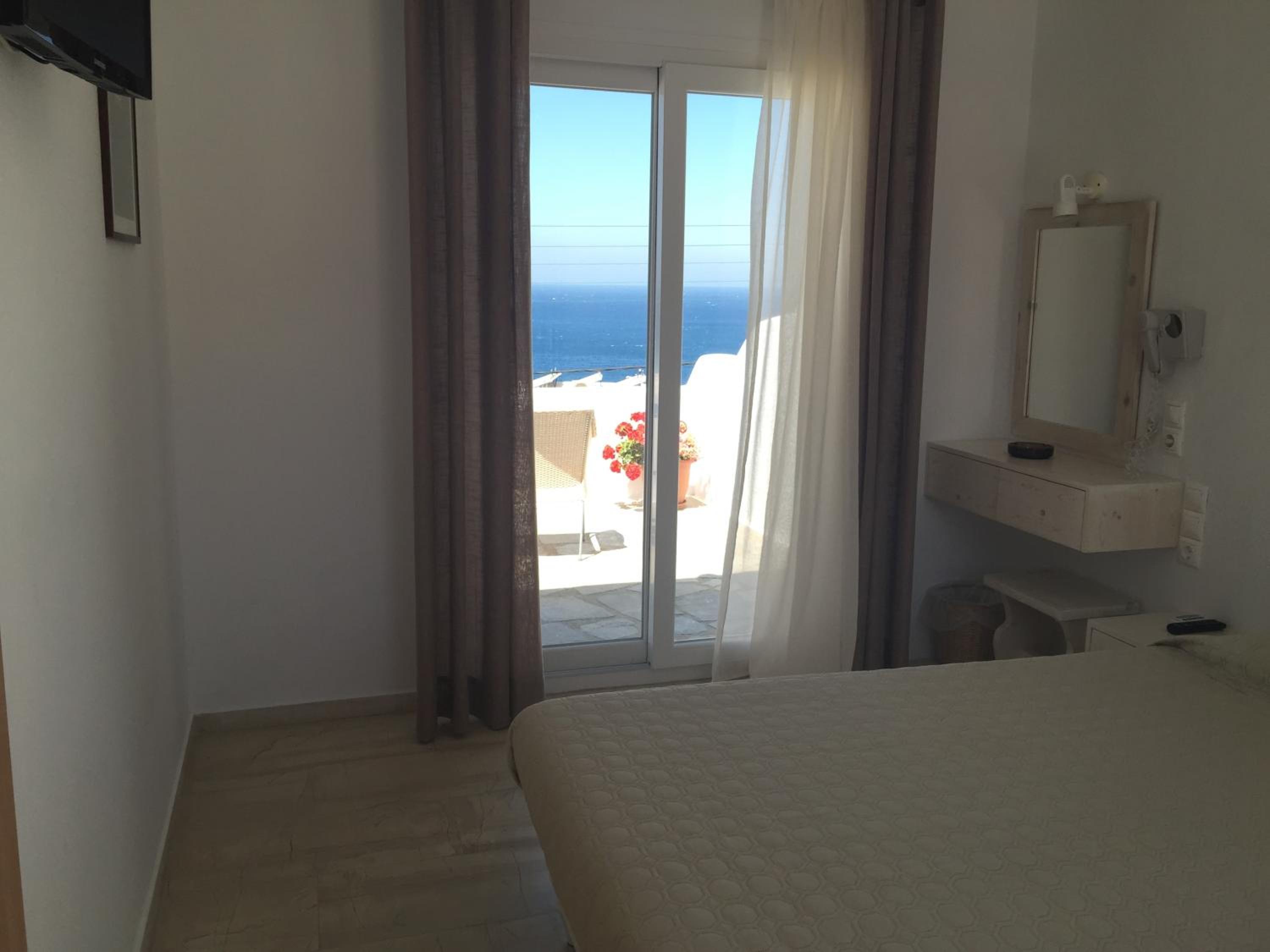 Double Room with Sea View photo 1