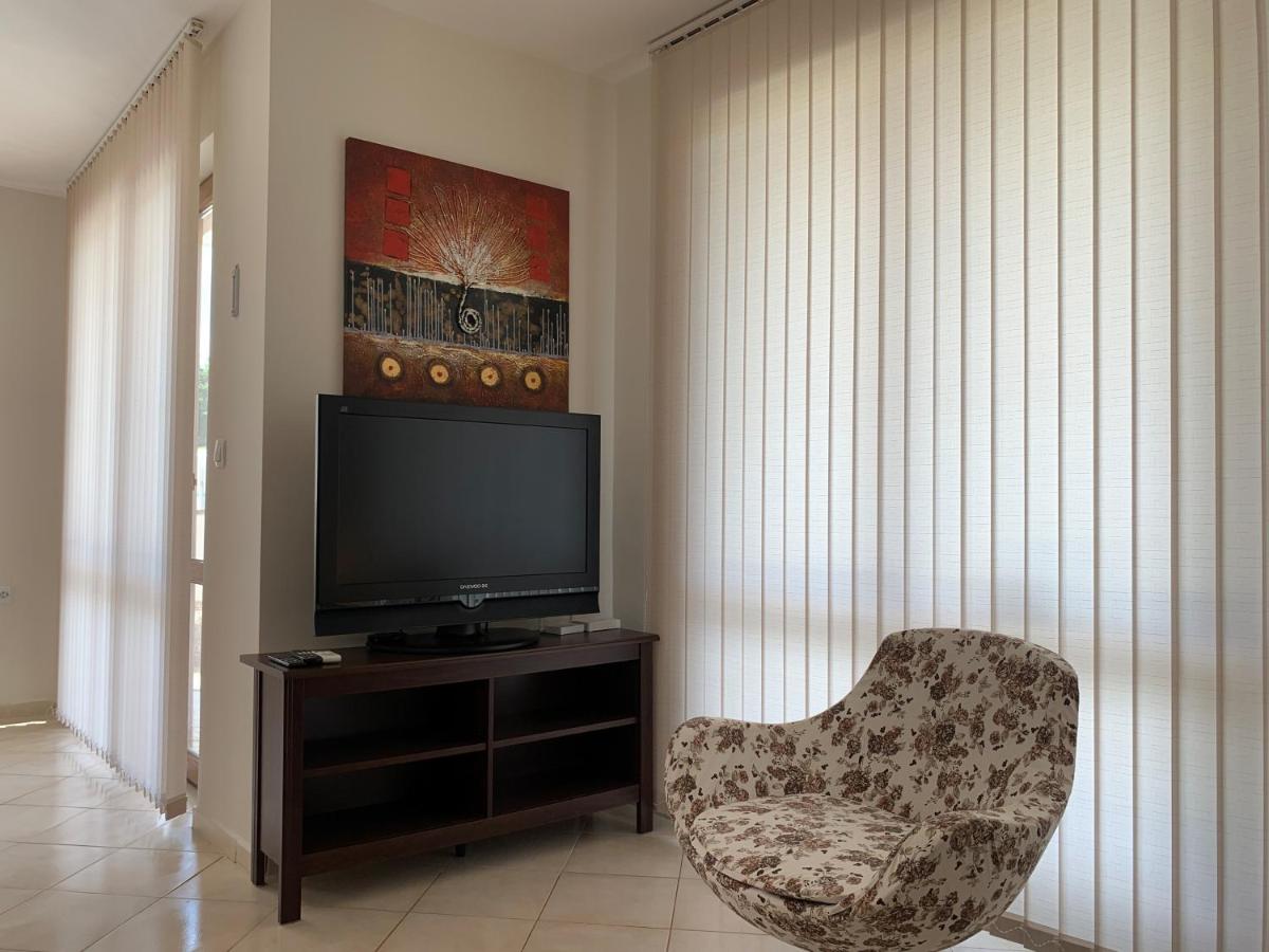 One-Bedroom Apartment - Photo 16