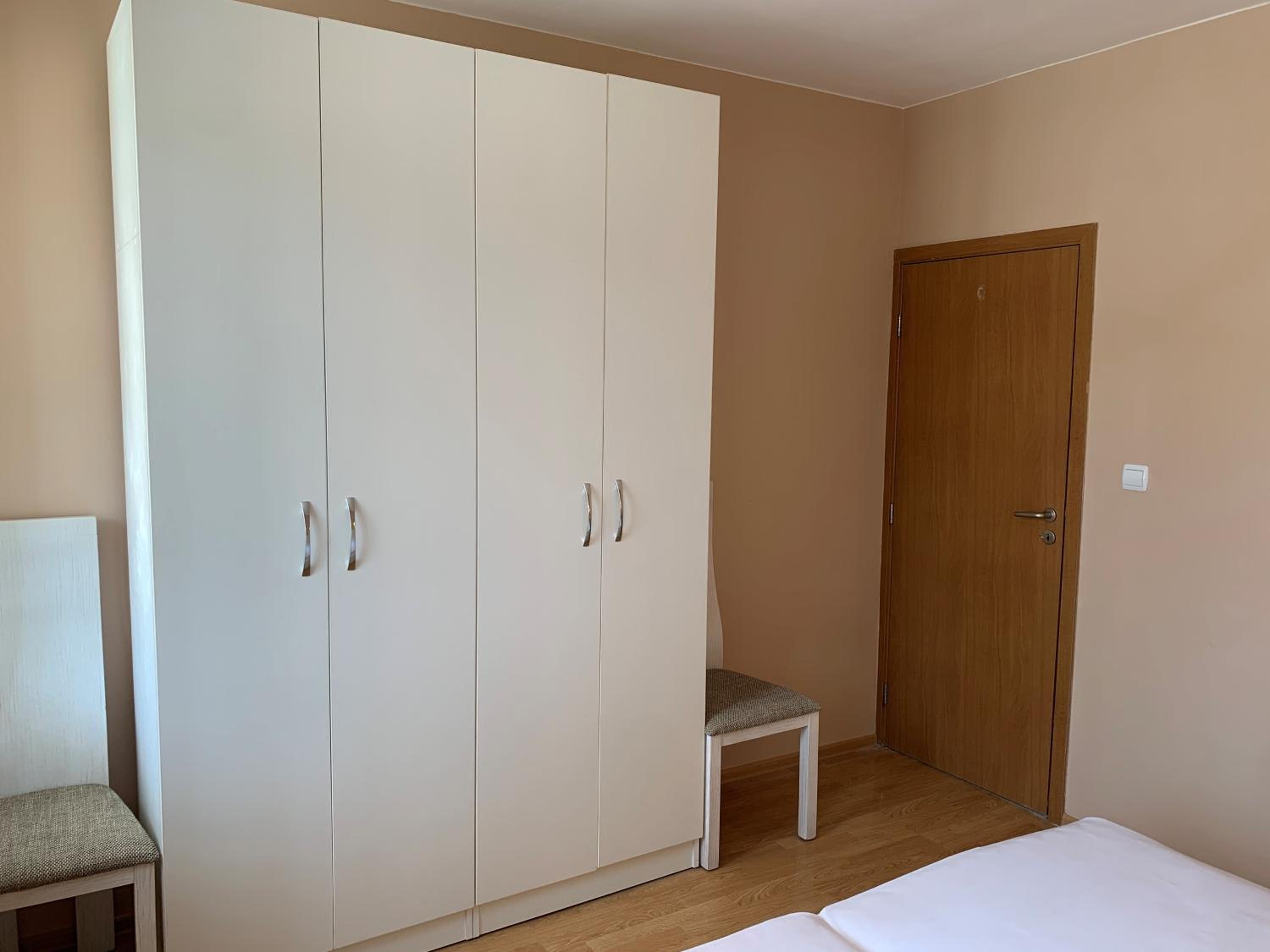 One-Bedroom Apartment - Photo 17