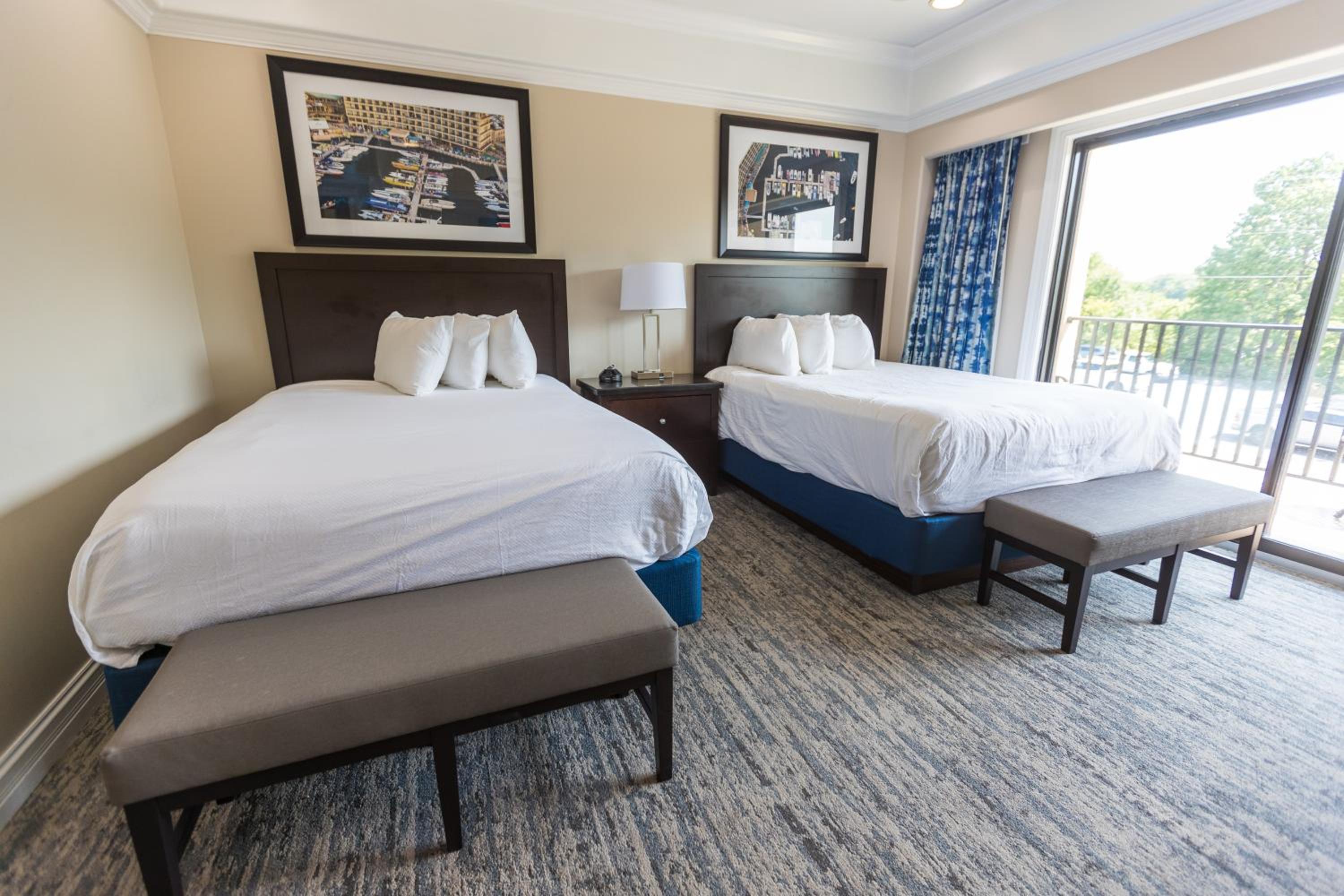 Deluxe Double Room with Balcony - Photo 2