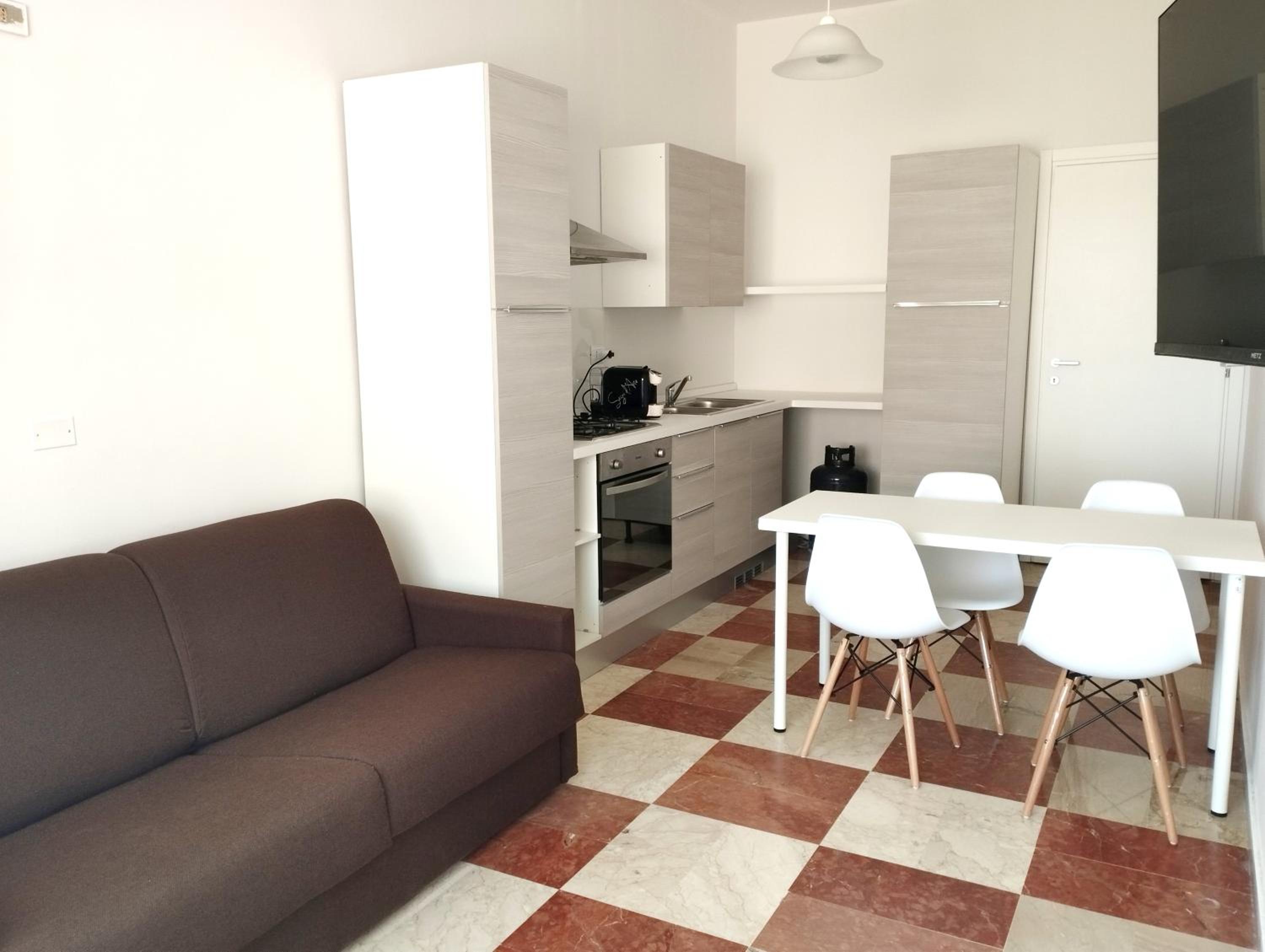 Studio with Sofa Bed - Photo 6