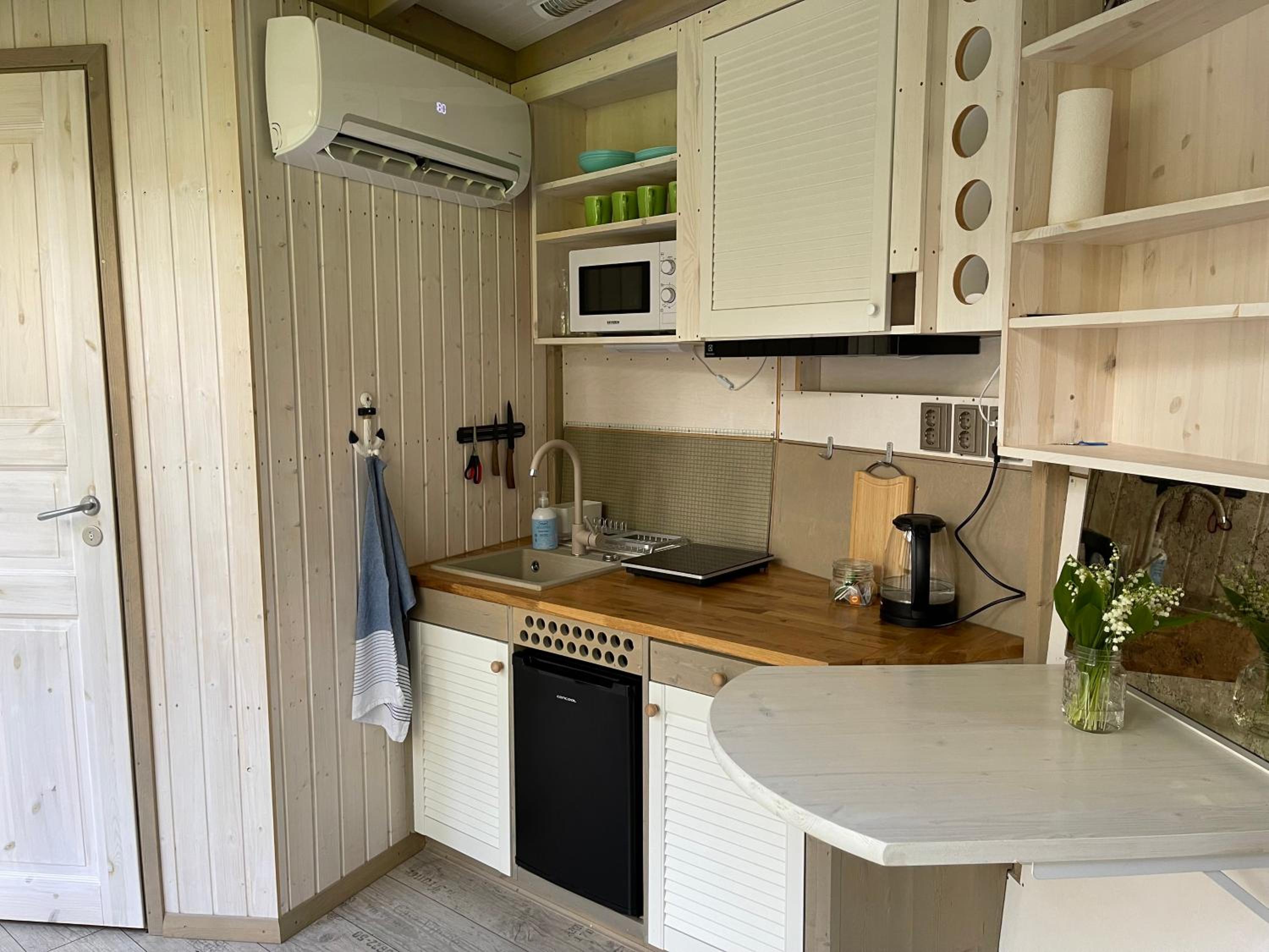One-Bedroom House photo 3