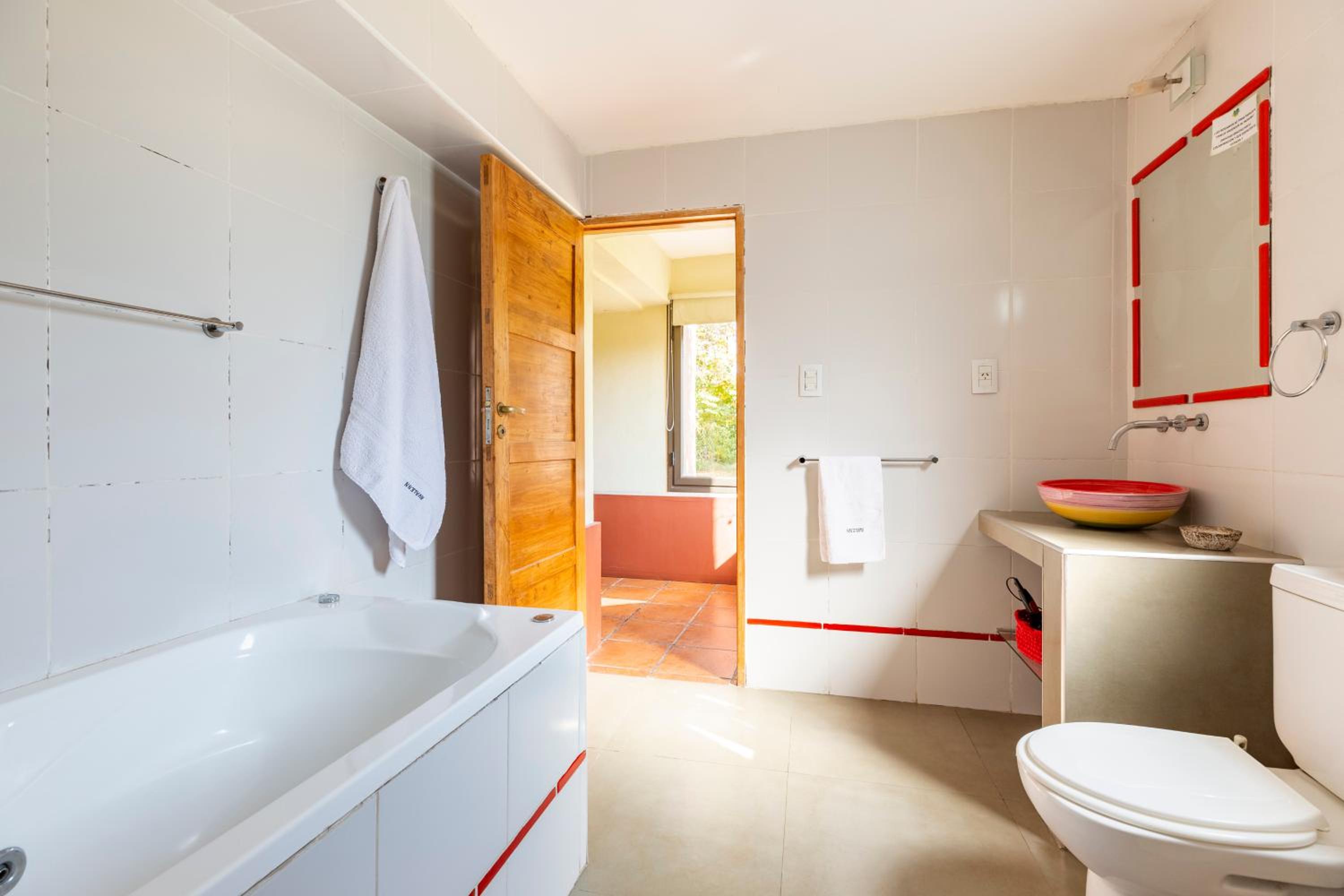 Double Room with Spa Bath photo 3