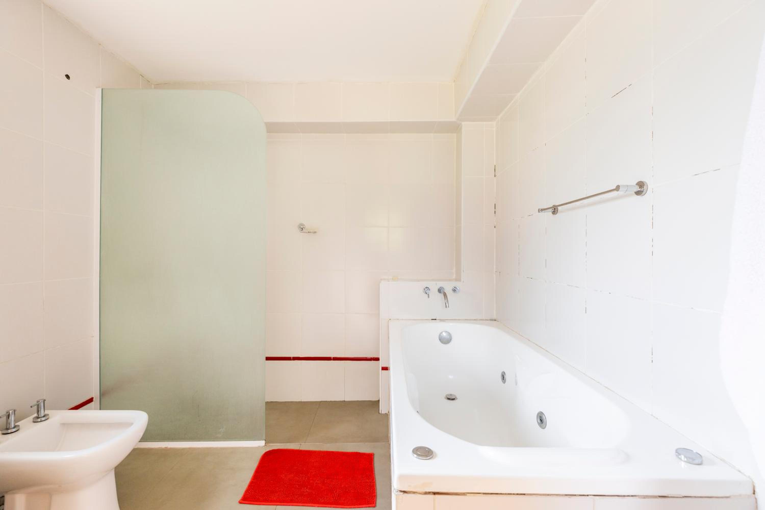 Double Room with Spa Bath photo 2