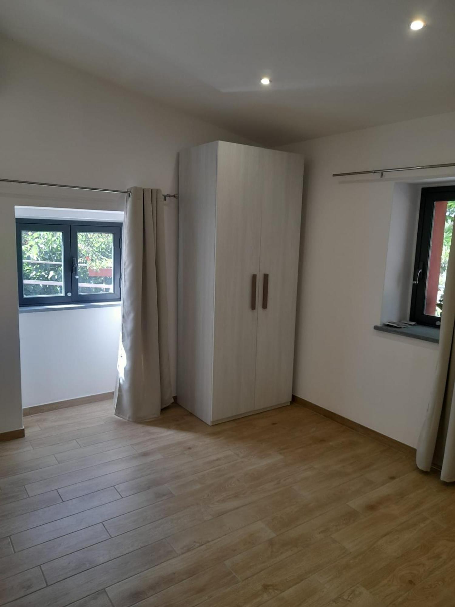 One-Bedroom House photo 3