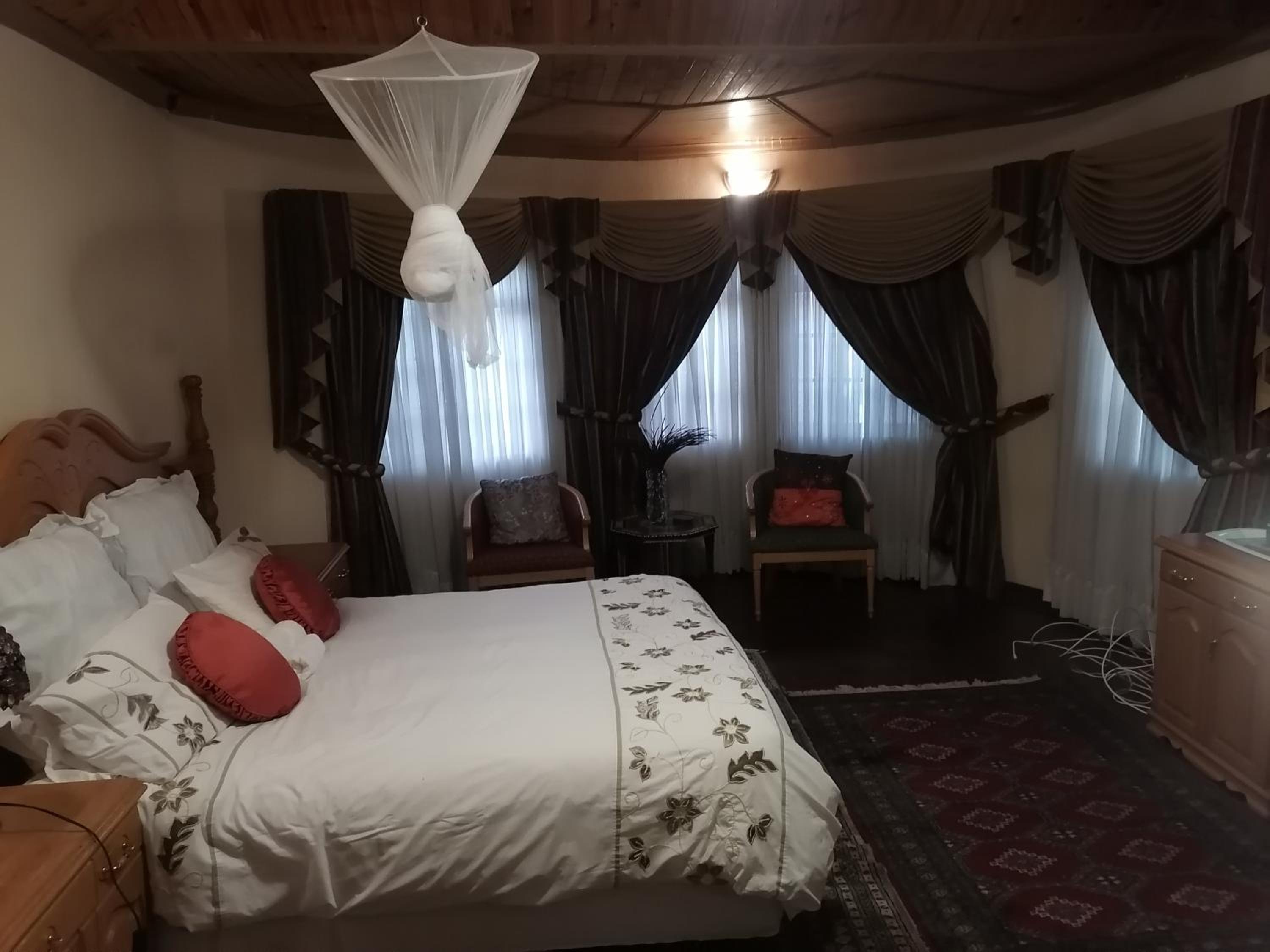King Room with Balcony photo 1