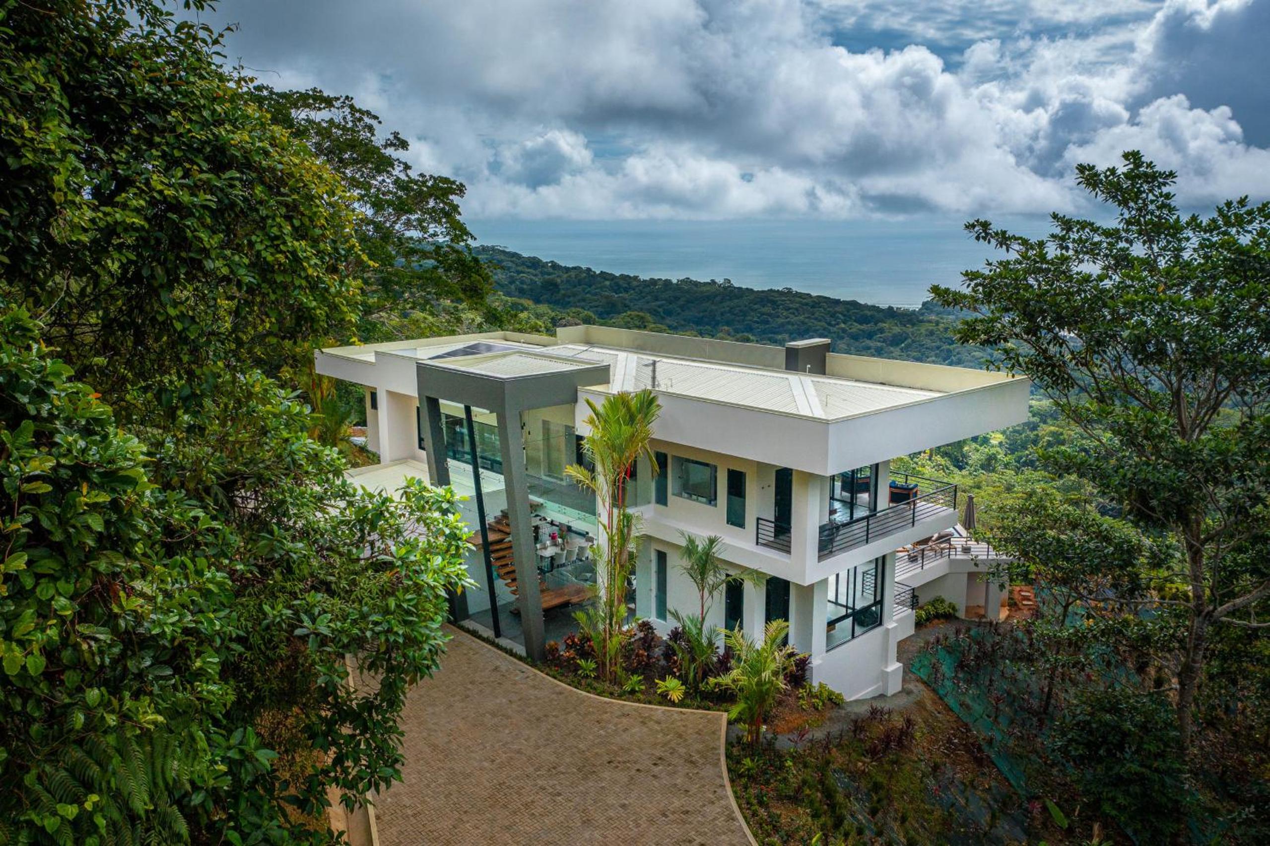 Superior Villa photo 2