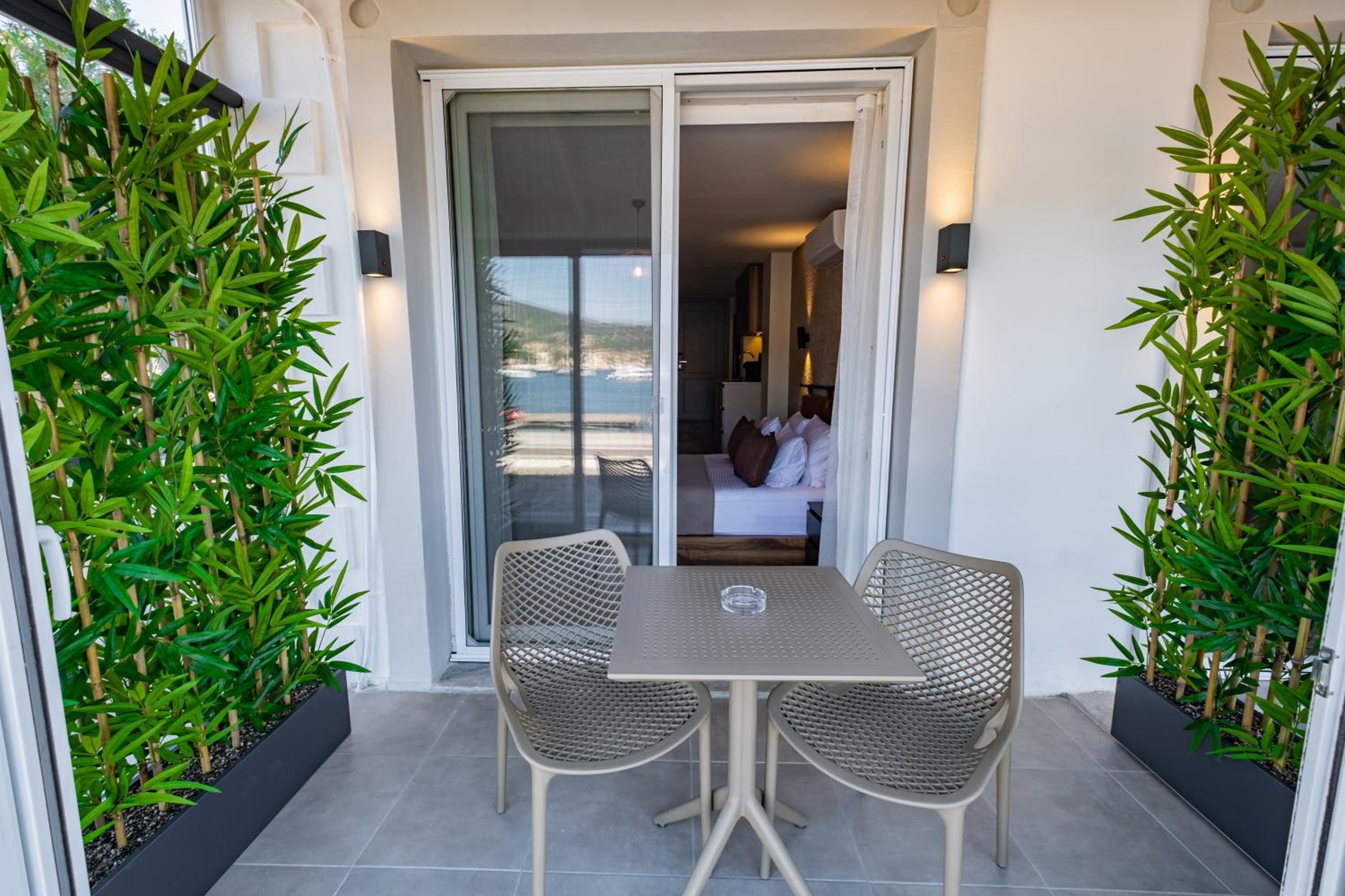 Suite with Terrace photo 2