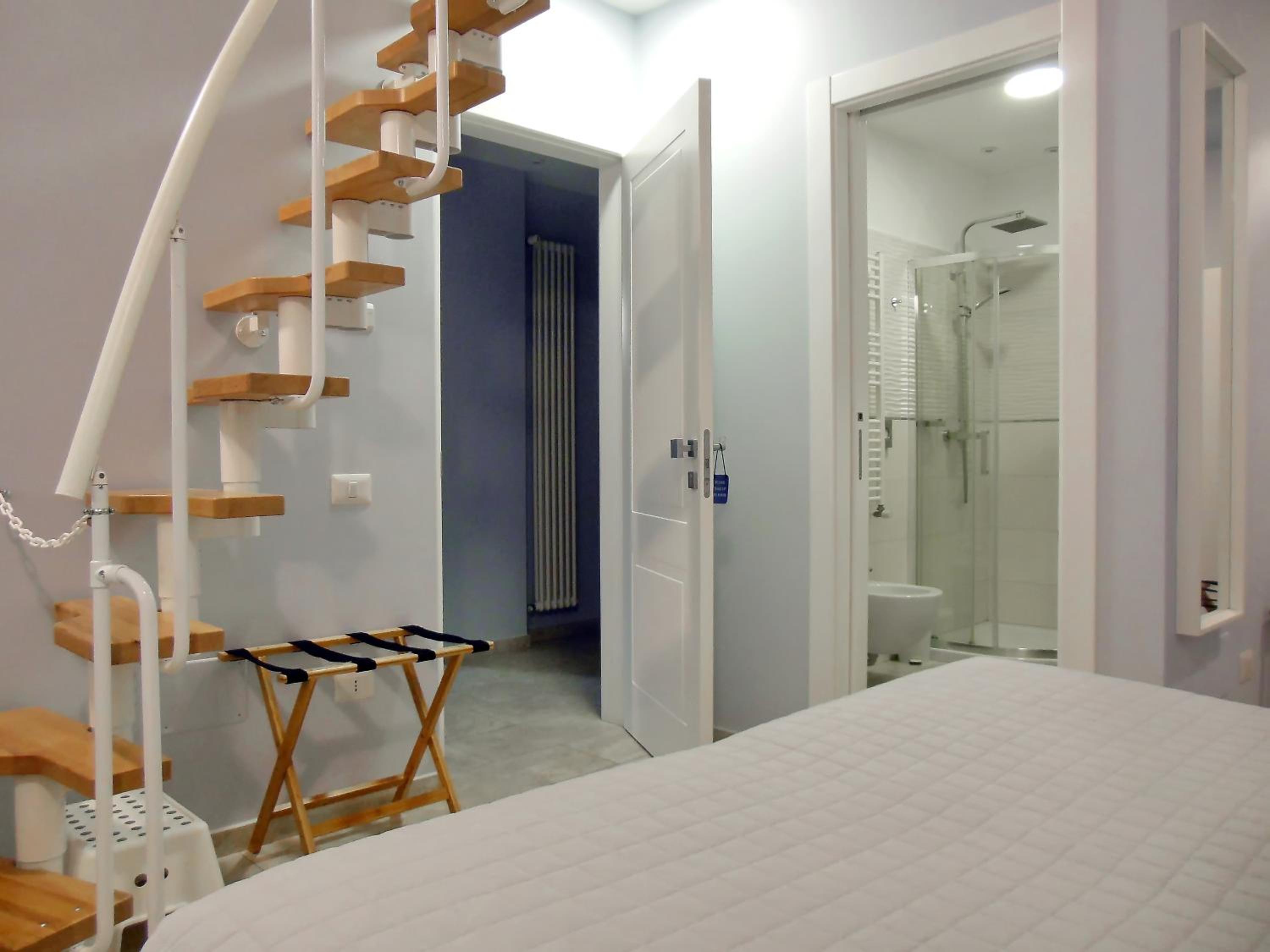 Suite - Photo 4