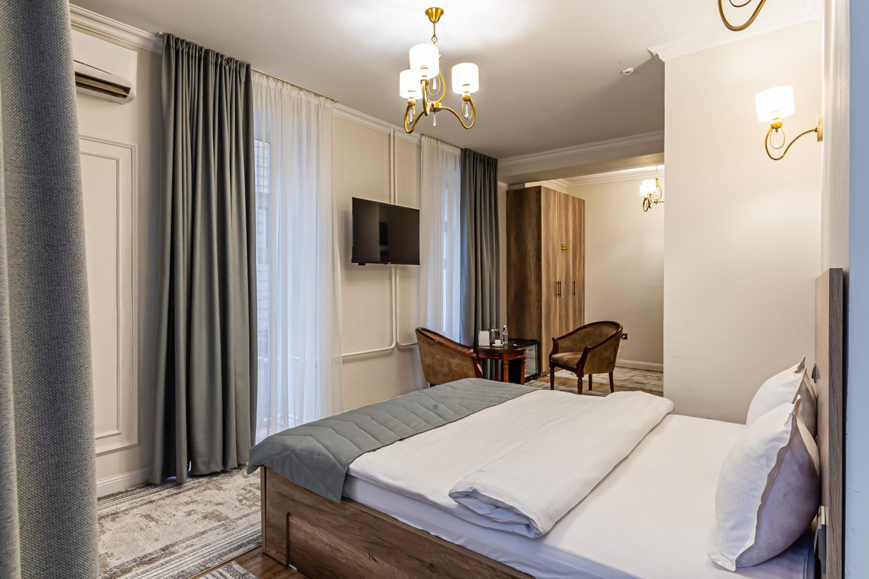 Large Double Room - Photo 34
