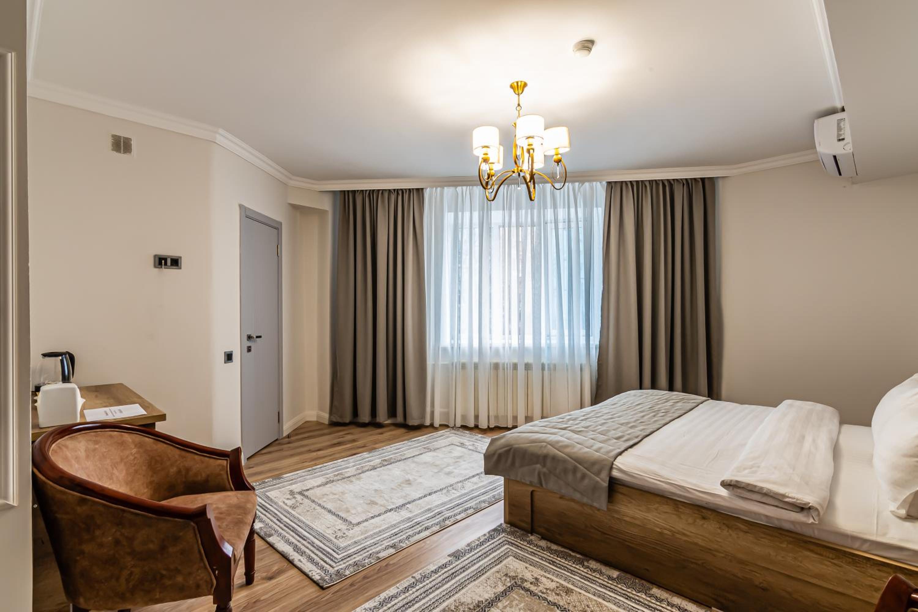 Large Double Room - Photo 36