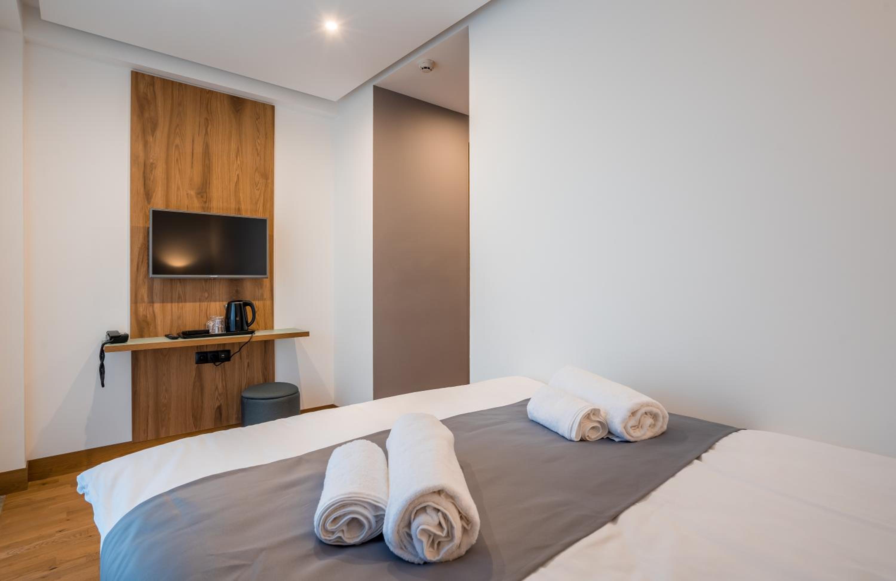 Economy Double Room - Photo 3
