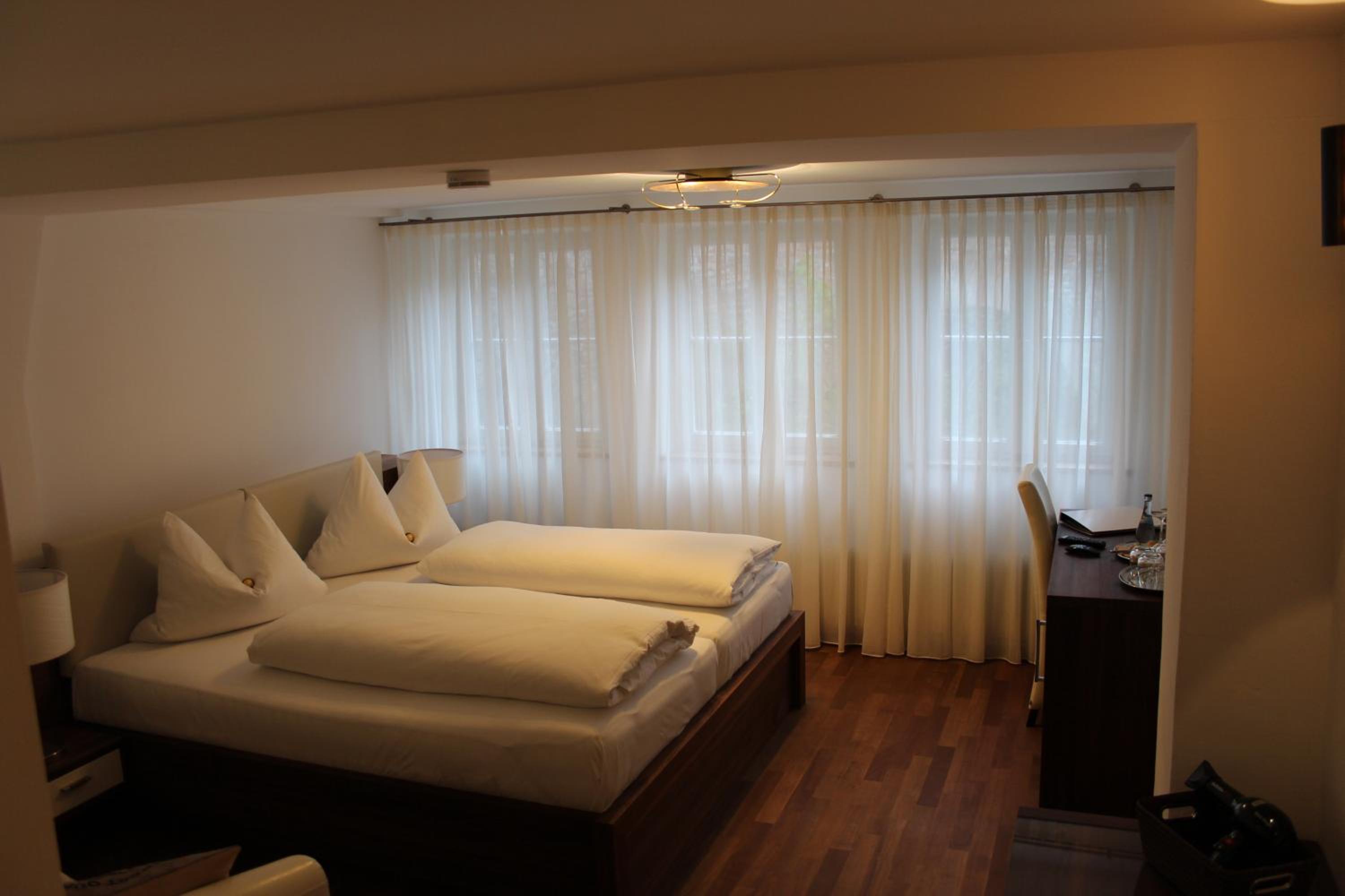 Deluxe Double Room With View, Room 1 photo 3
