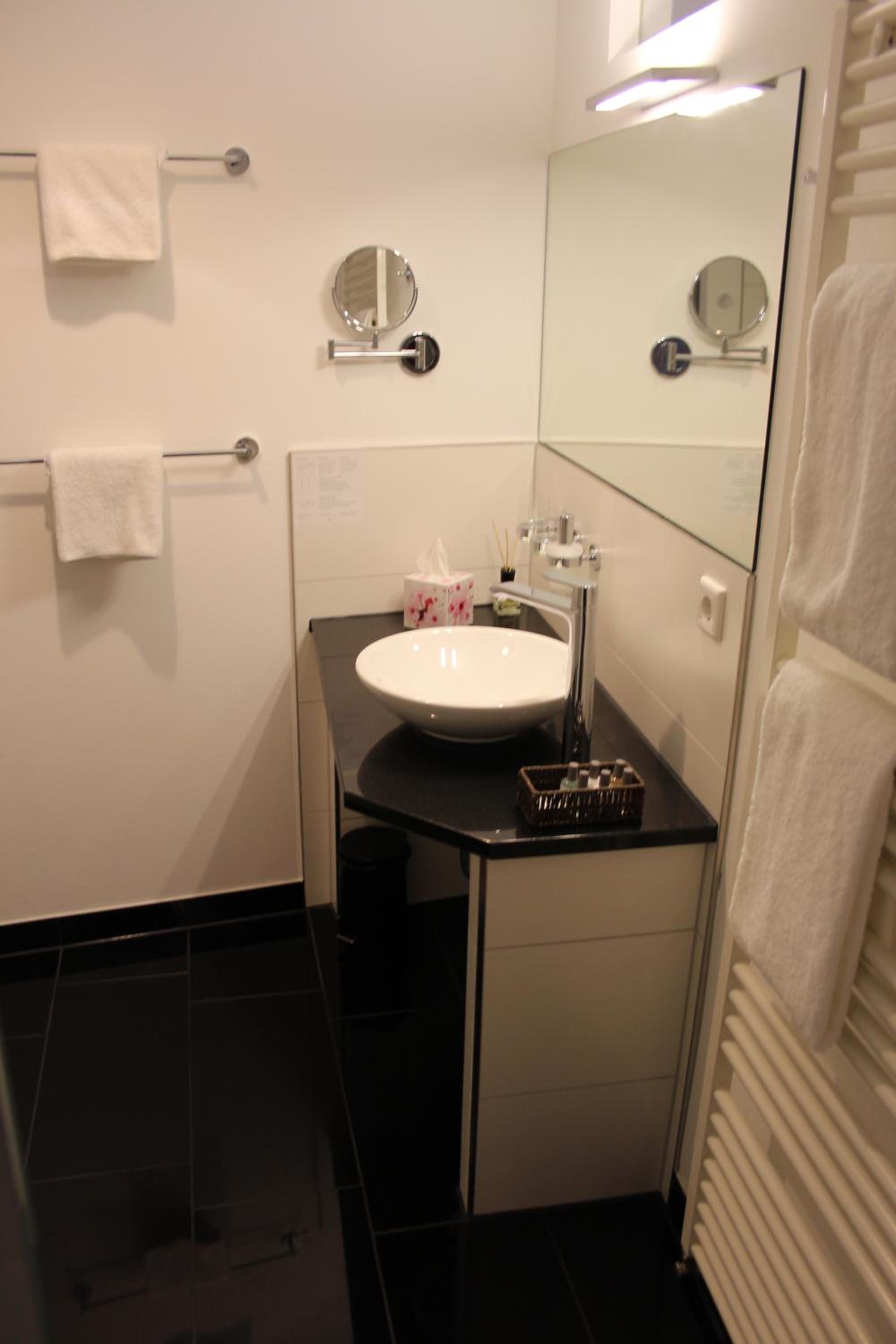 Deluxe Double Room With View, Room 1 photo 2