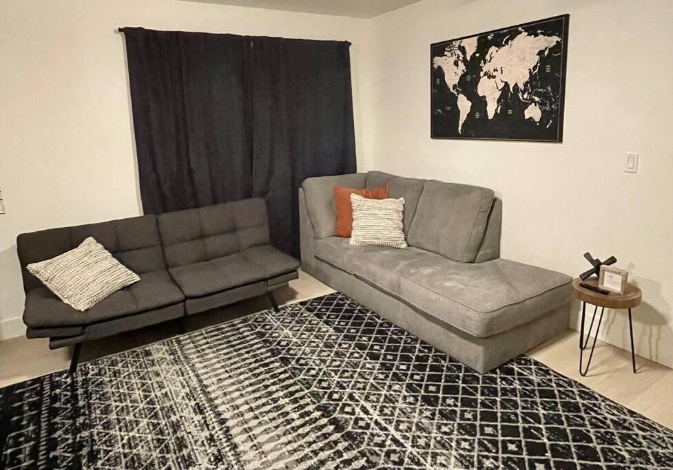 Two-Bedroom House photo 2