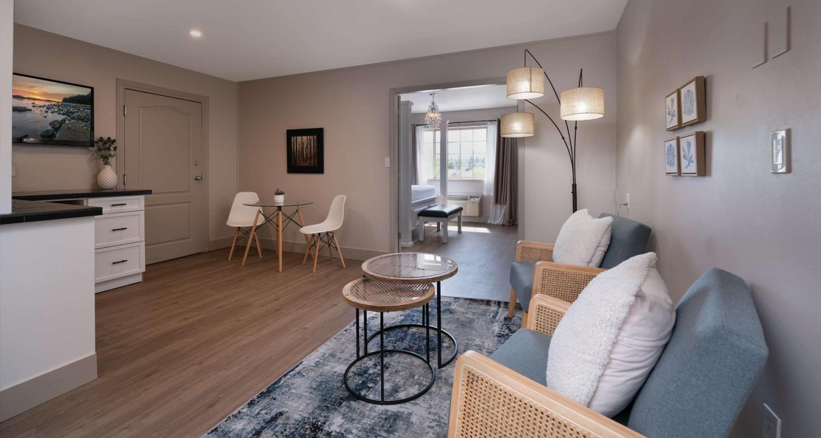 King Suite - Photo 4