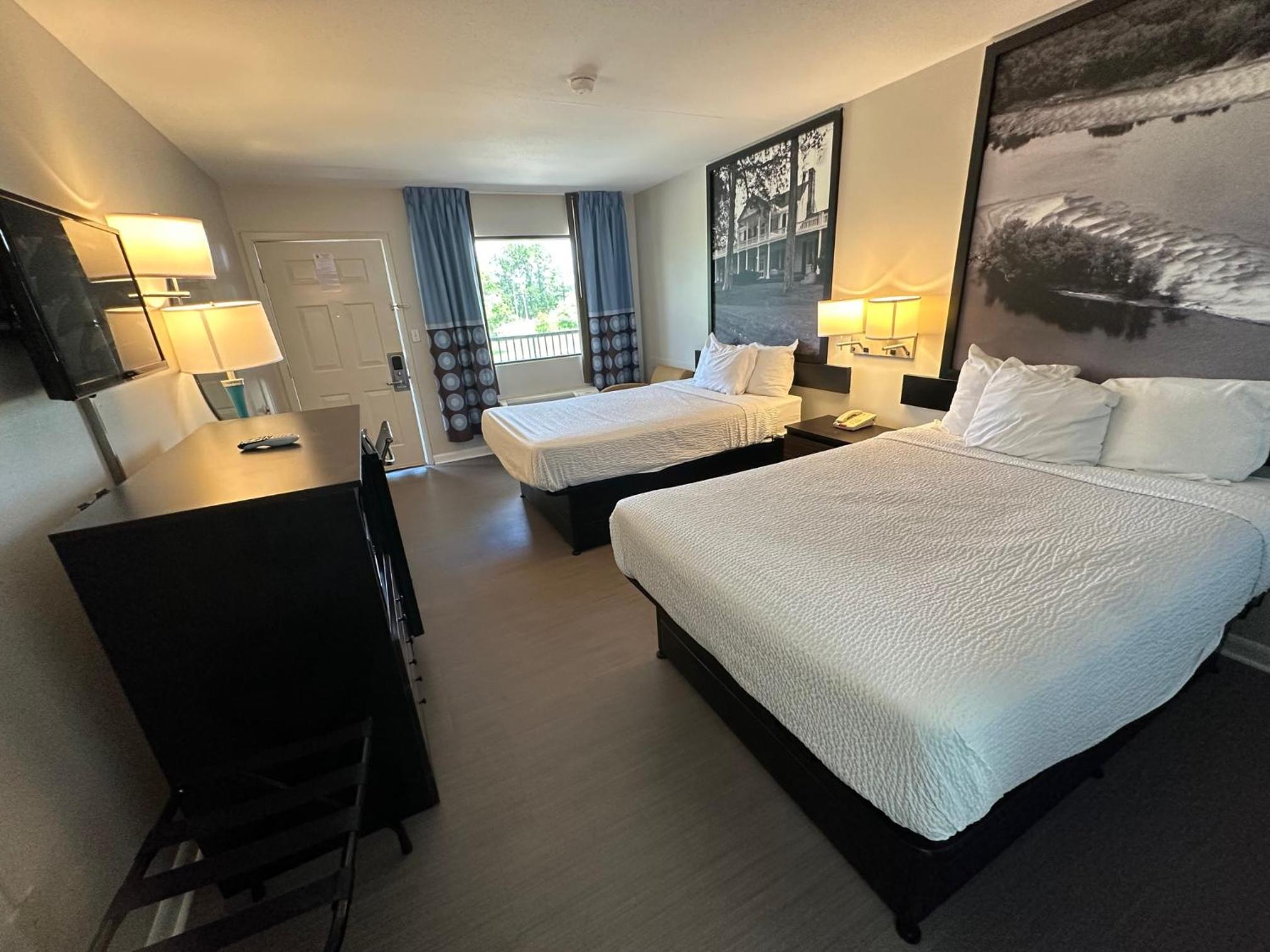 Standard Room with Two Double Beds - Non-Smoking - Photo 14