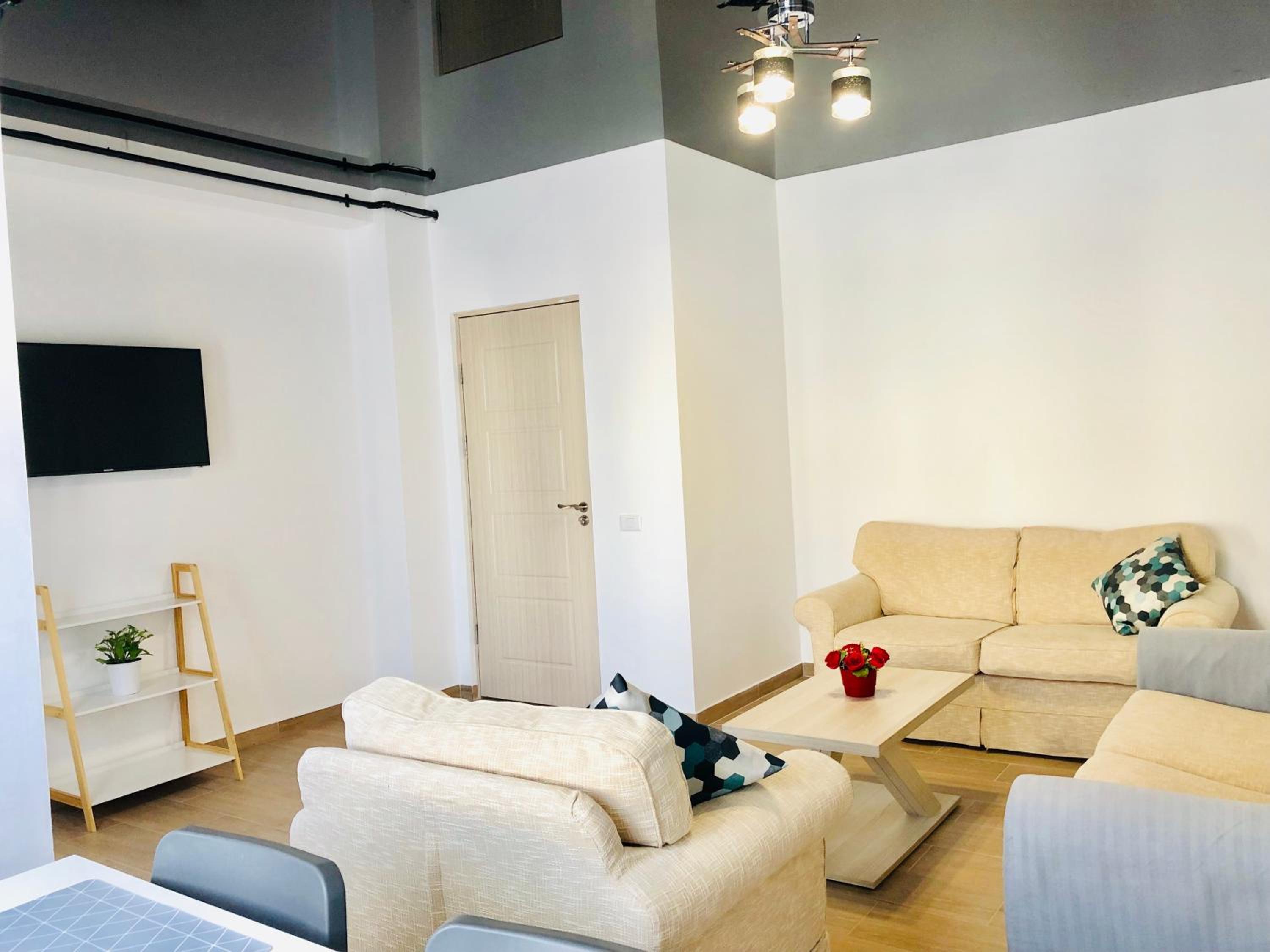 One-Bedroom Apartment with Terrace photo 1
