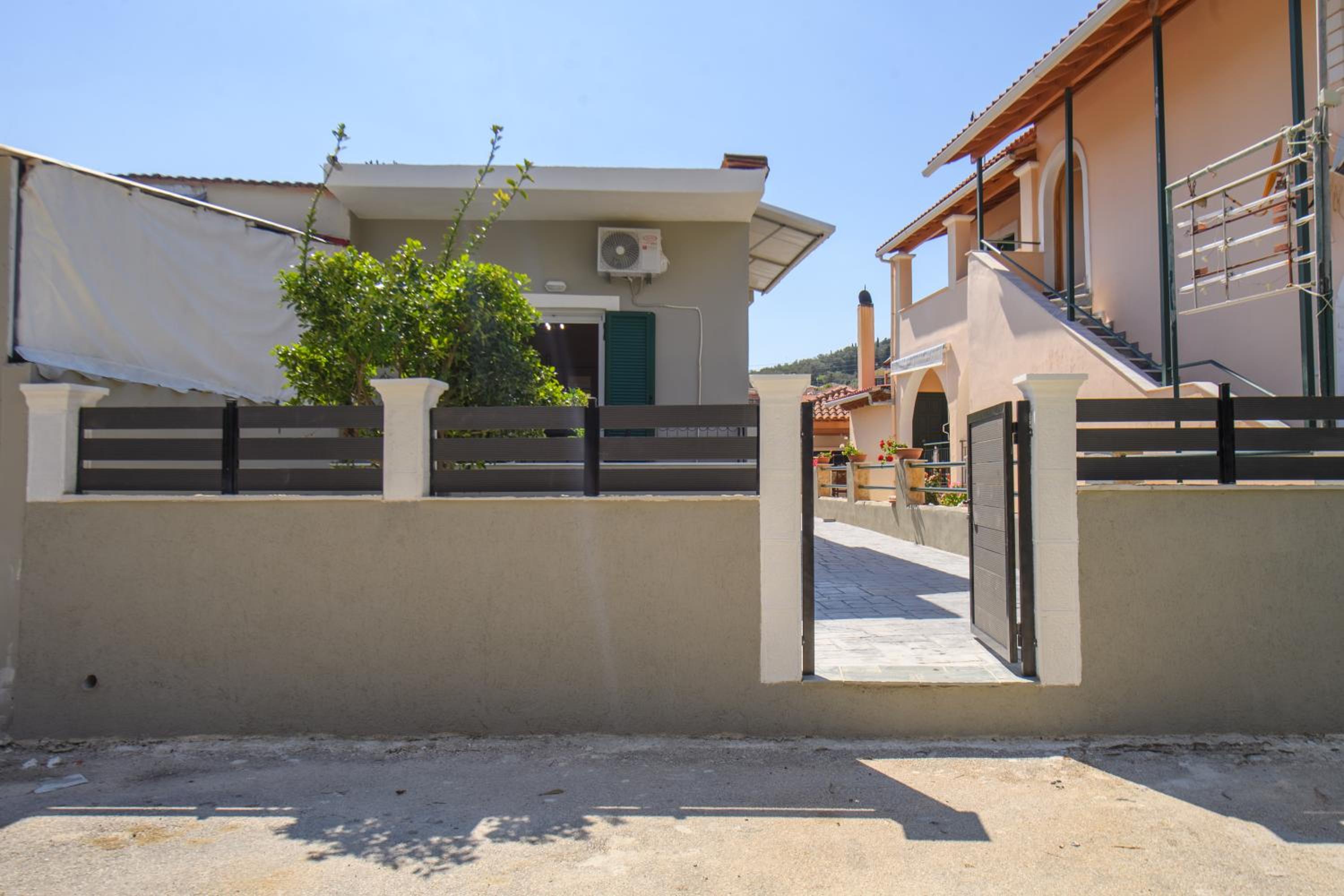 Apartment with Terrace photo 2
