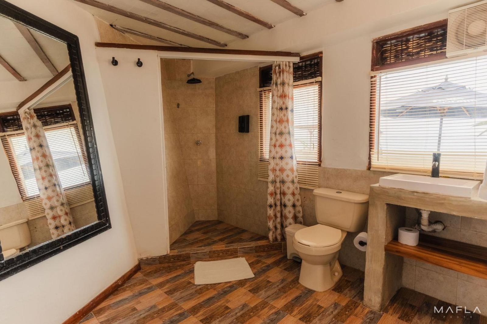Deluxe King Suite photo 2