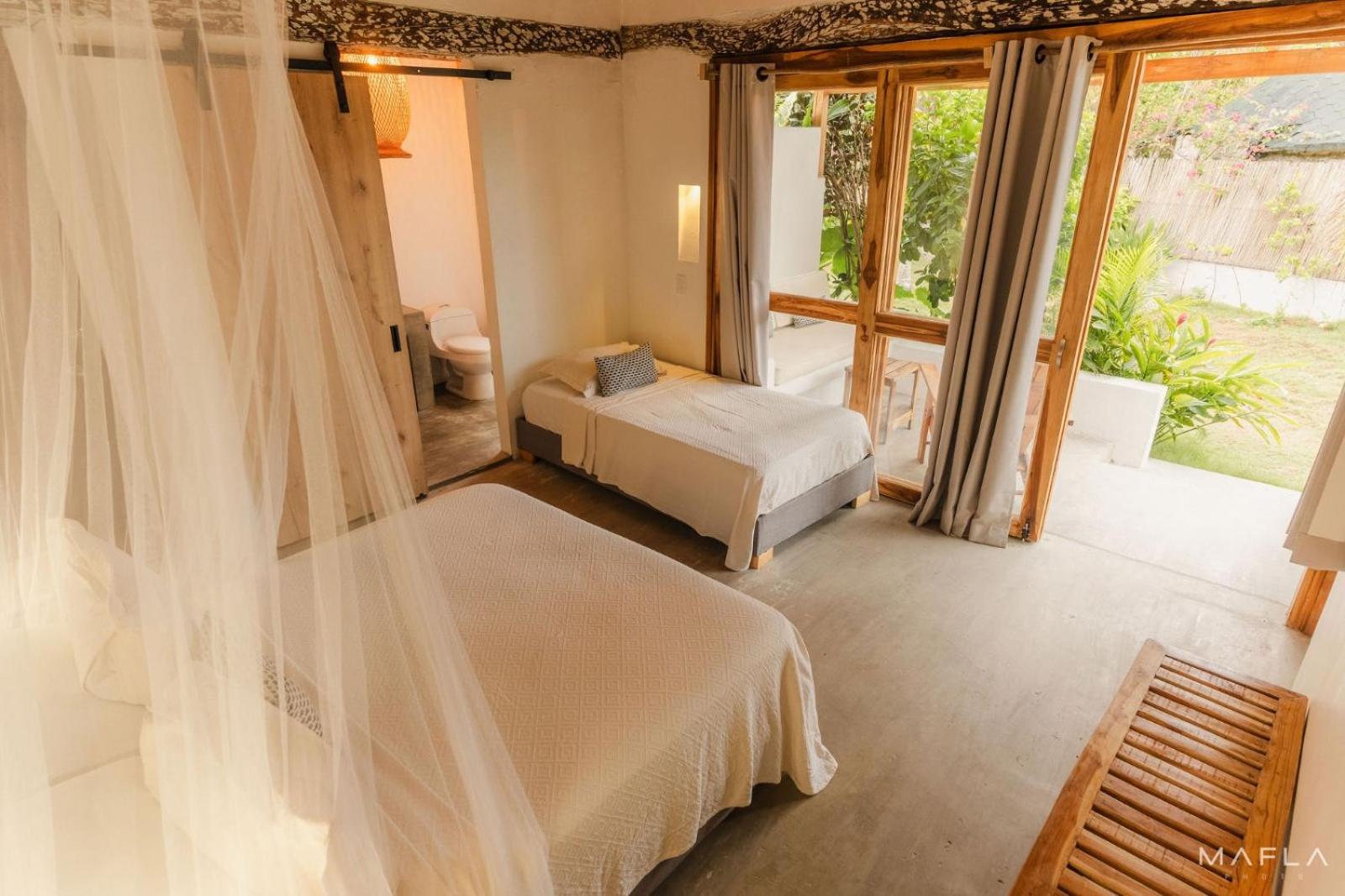 Triple Room with Terrace photo 1