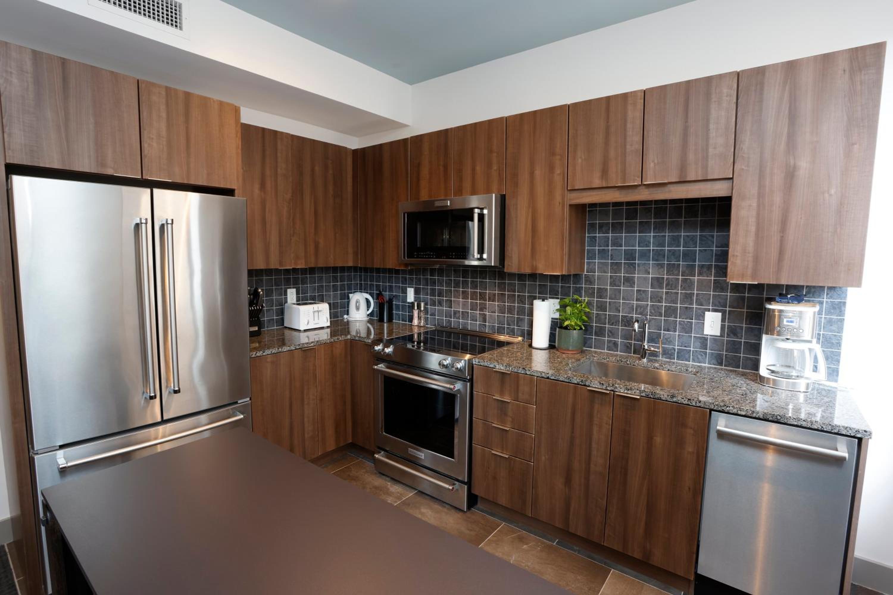 King Suite With City View