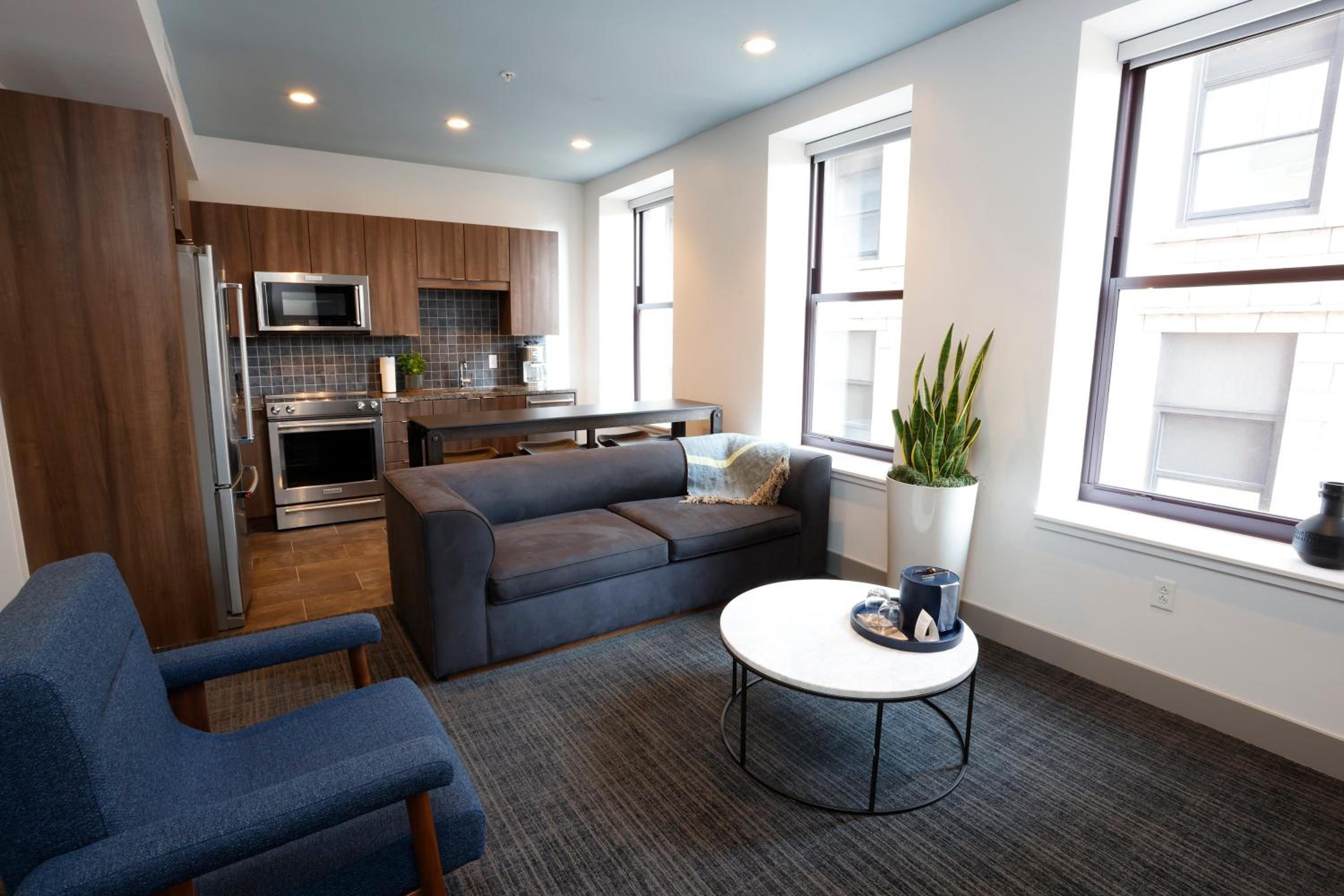 One-Bedroom Apartment