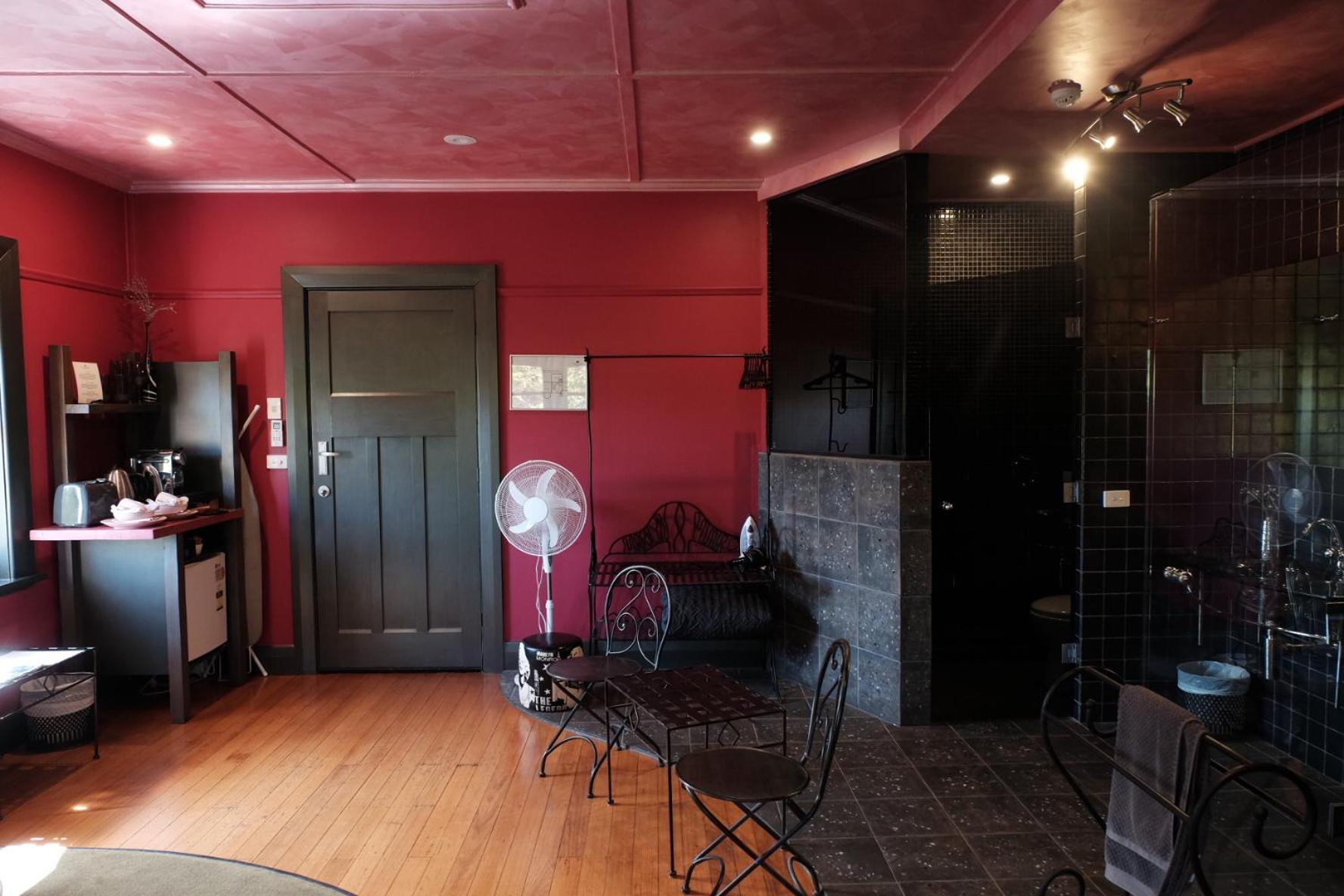 Deluxe Queen Room photo 3