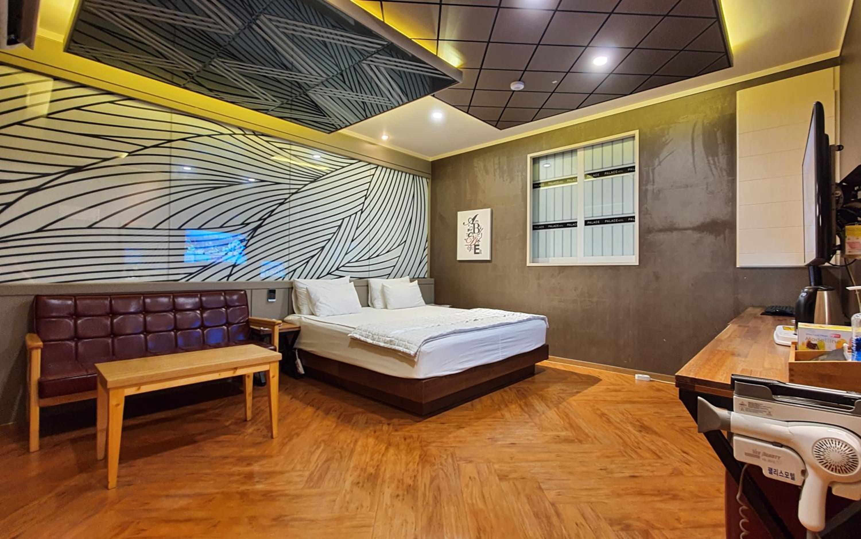 Standard Double Room - Photo 4